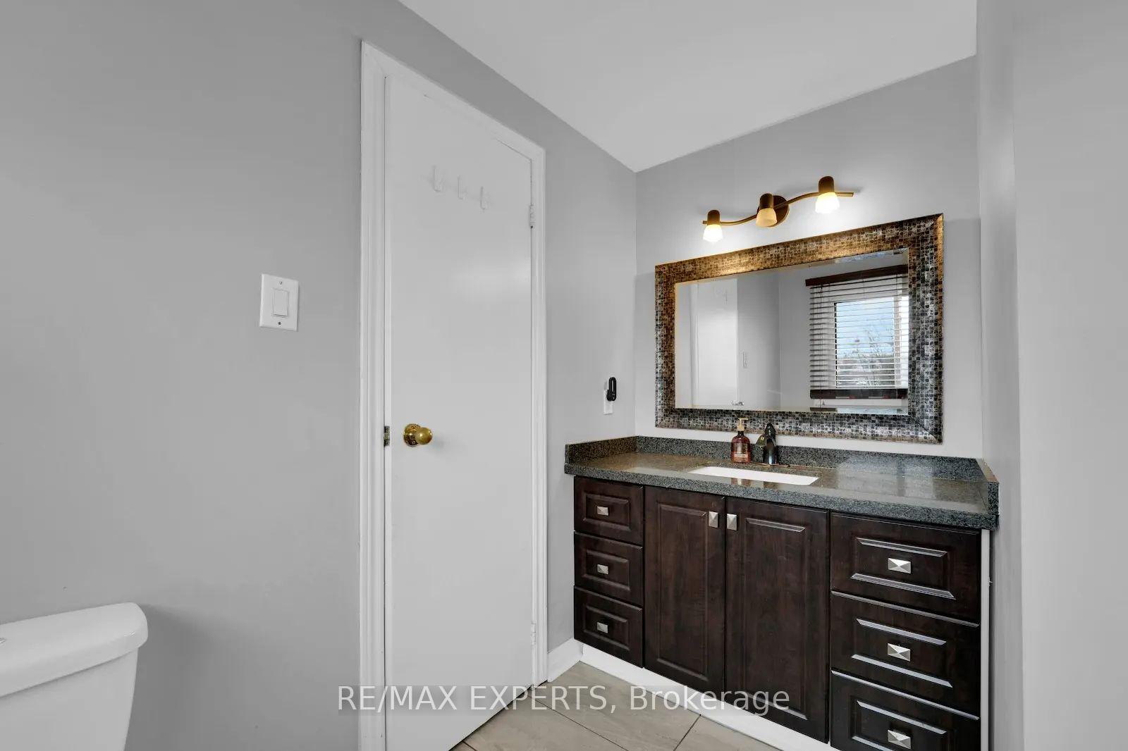 Photo 26 of 10 Cassander Crescent, Brampton, Heart Lake East — HOMEH