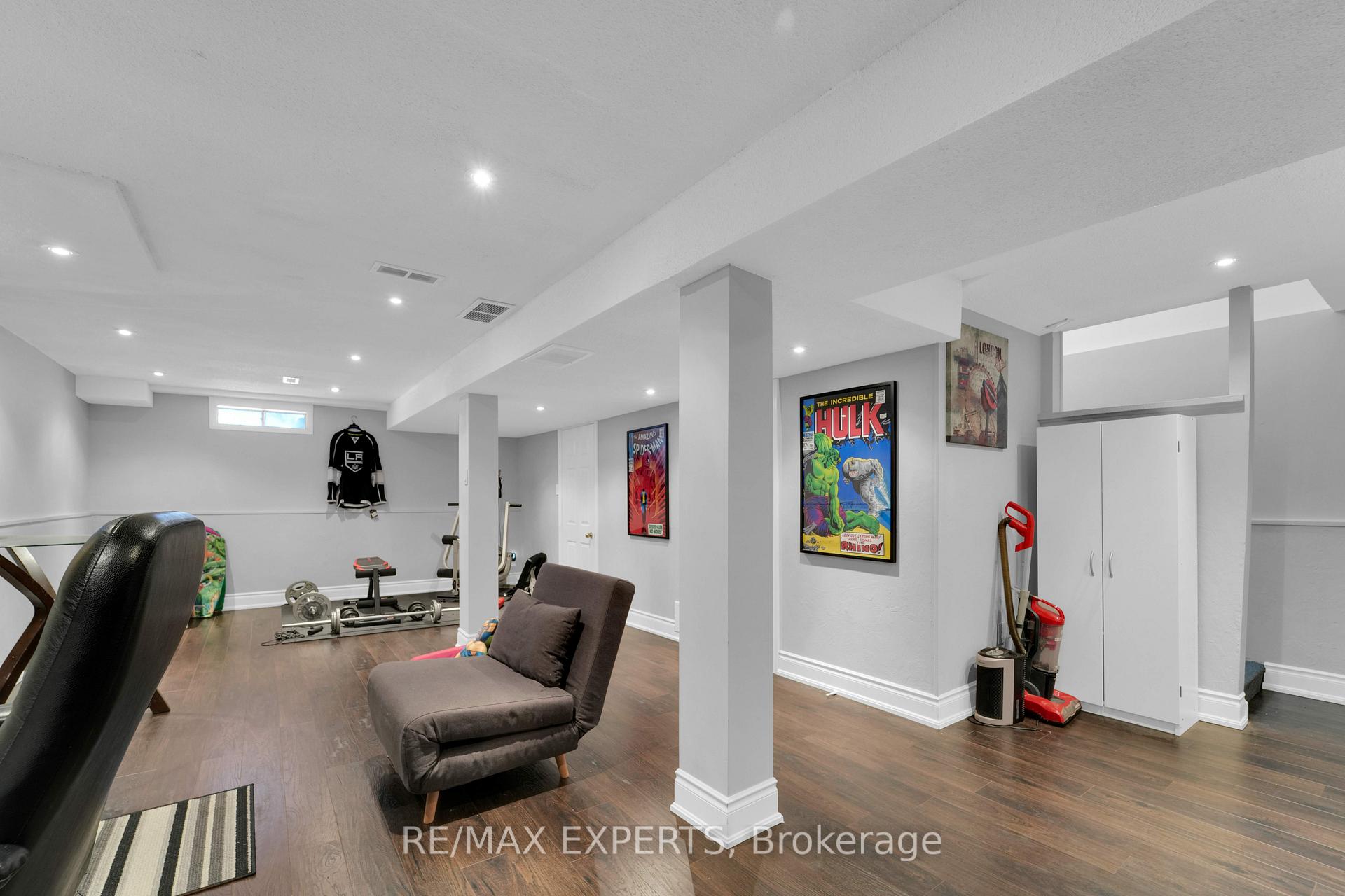 Photo 32 of 10 Cassander Crescent, Brampton, Heart Lake East — HOMEH