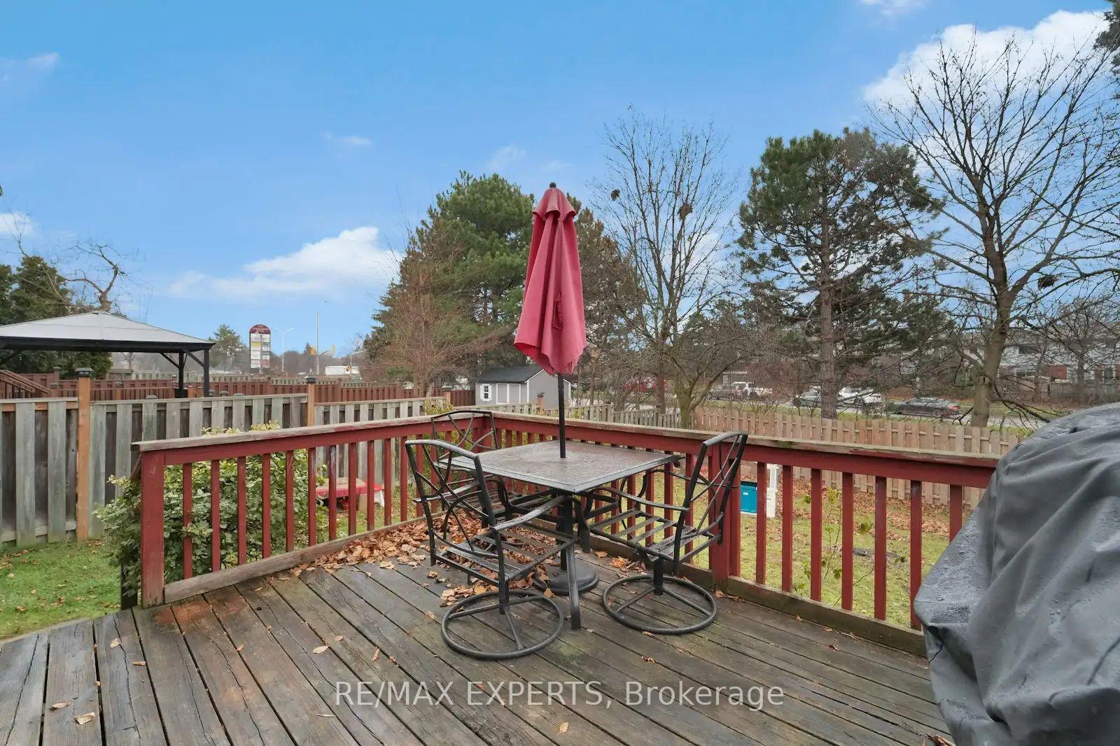 Photo 34 of 10 Cassander Crescent, Brampton, Heart Lake East — HOMEH