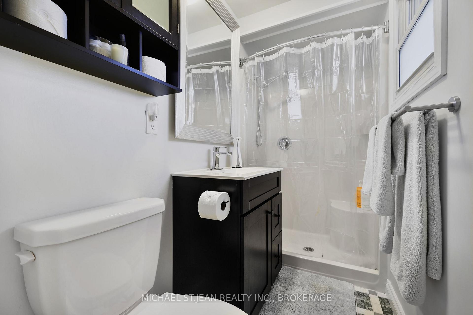 Photo 23 of 241 Bonaventure Drive, Hamilton, Gilbert — HOMEH