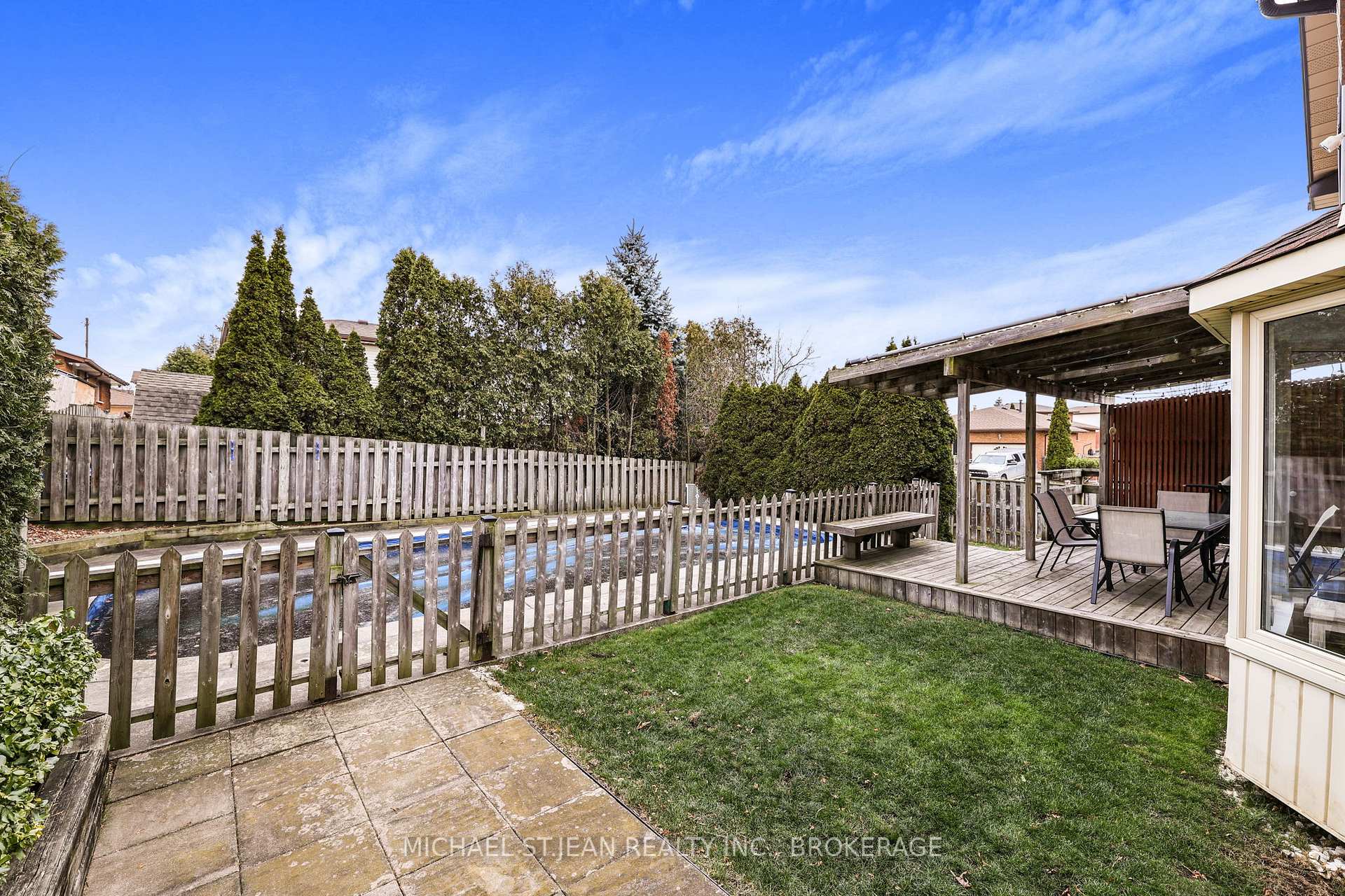 Photo 36 of 241 Bonaventure Drive, Hamilton, Gilbert — HOMEH