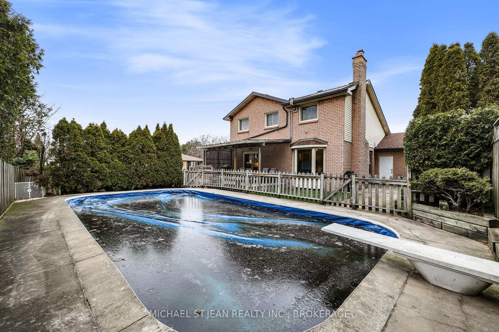 Photo 38 of 241 Bonaventure Drive, Hamilton, Gilbert — HOMEH