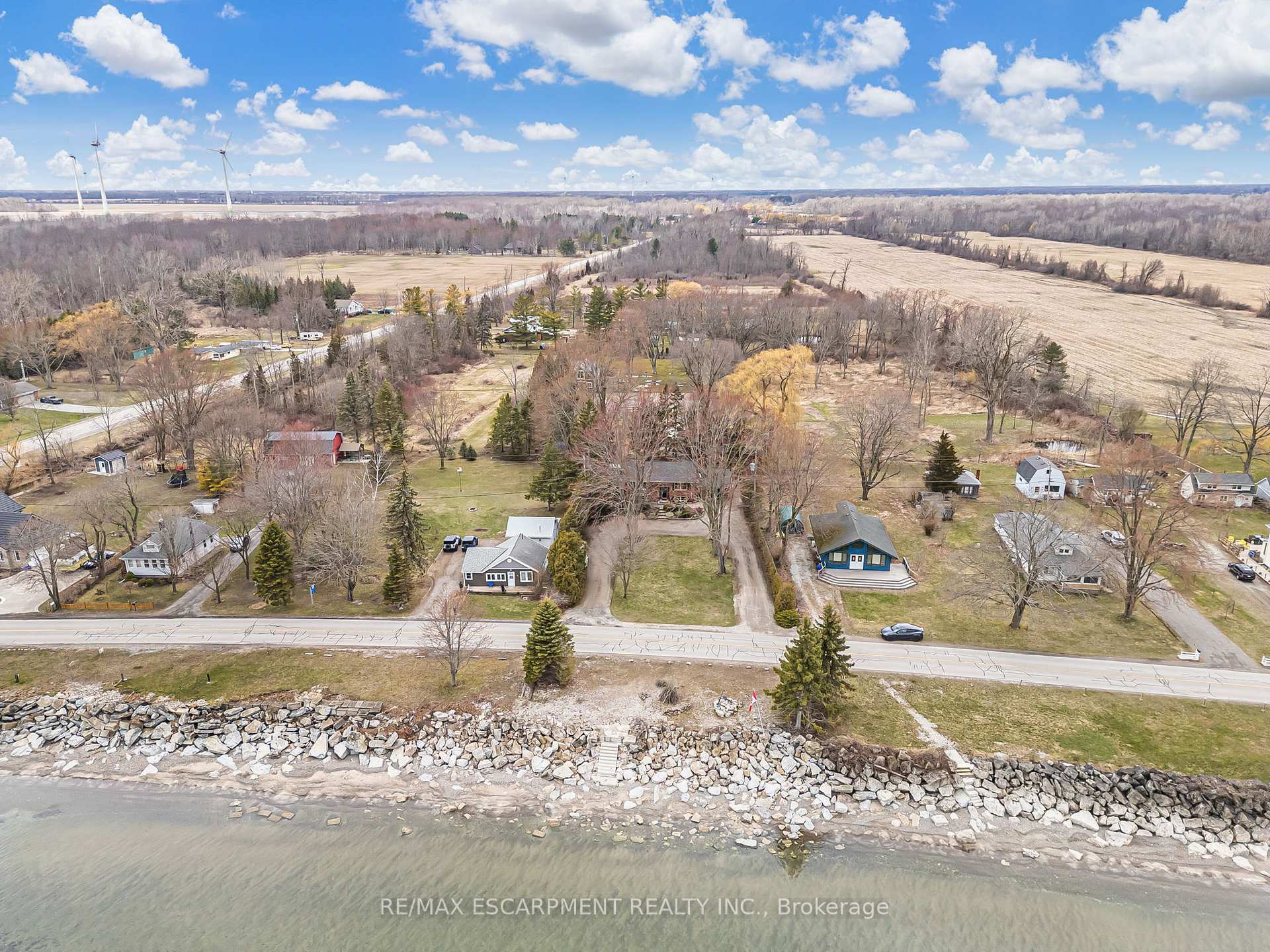 Photo 3 of 2811 North Shore Drive, Haldimand, Dunnville — HOMEH
