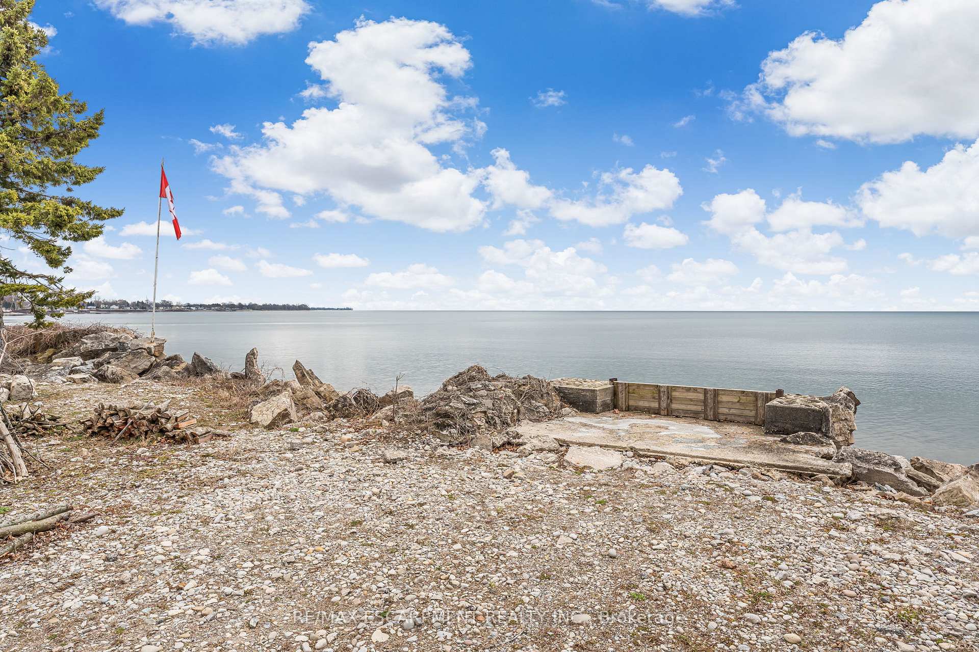 Photo 4 of 2811 North Shore Drive, Haldimand, Dunnville — HOMEH