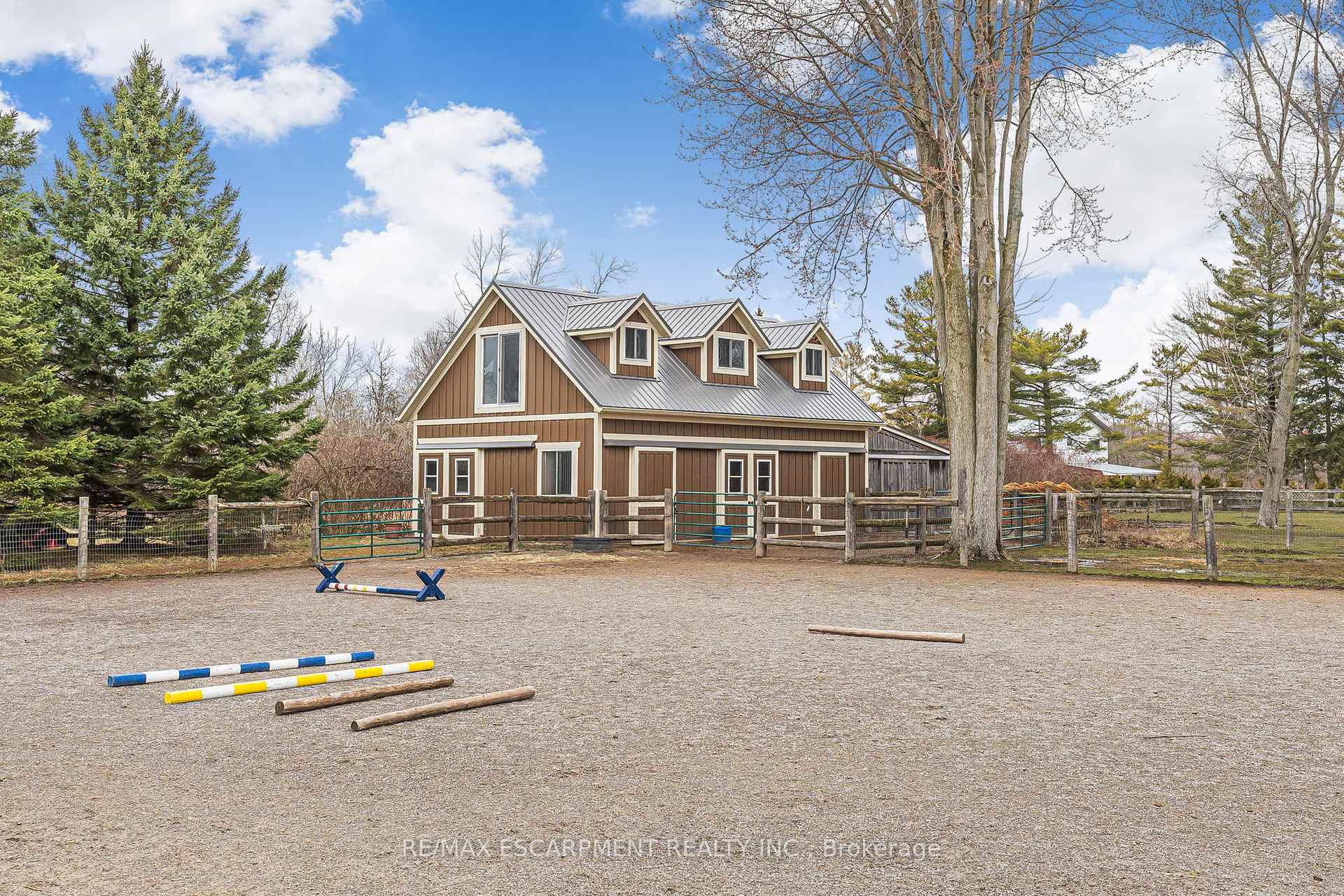 Photo 8 of 2811 North Shore Drive, Haldimand, Dunnville — HOMEH
