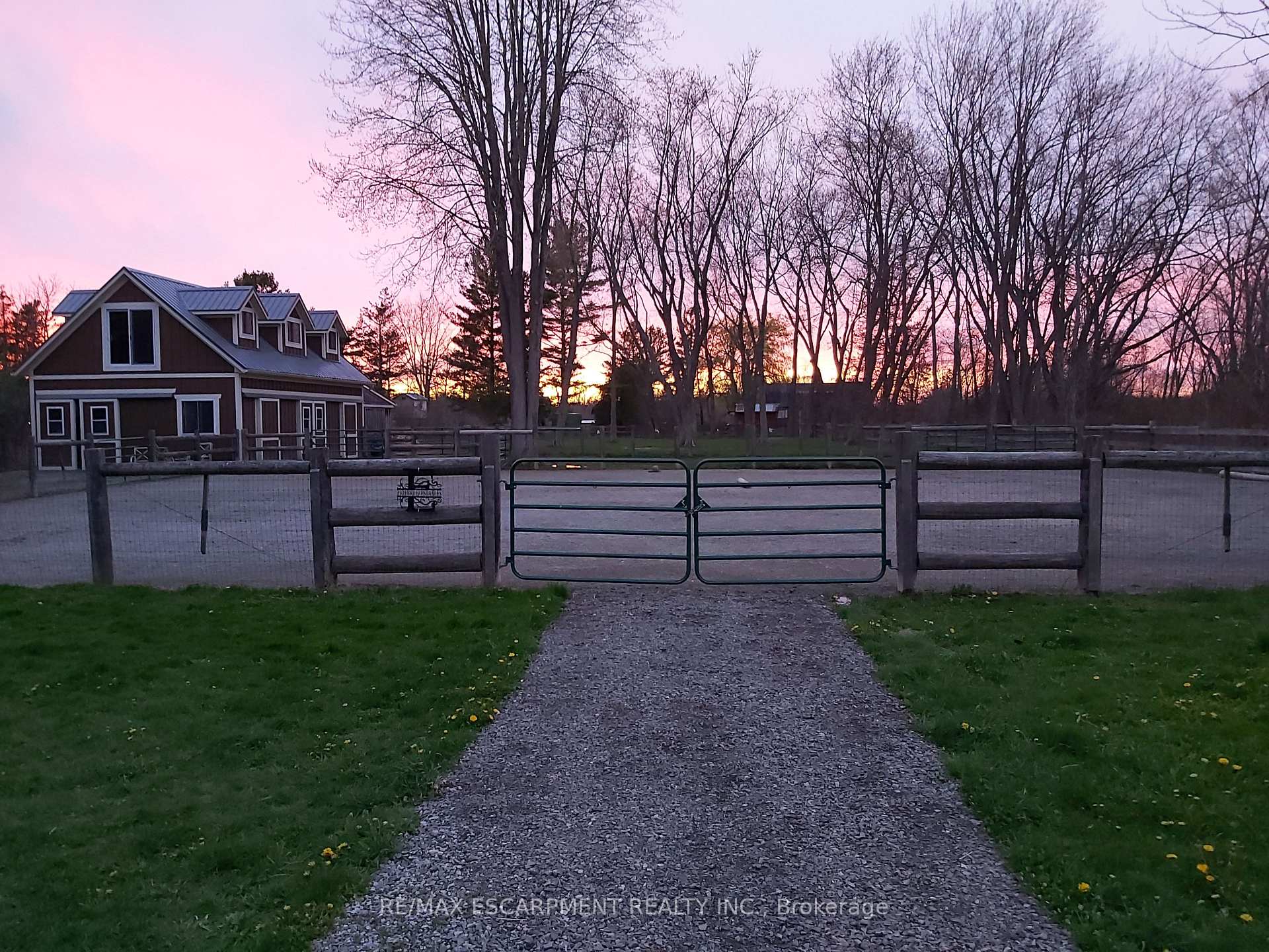 Photo 35 of 2811 North Shore Drive, Haldimand, Dunnville — HOMEH