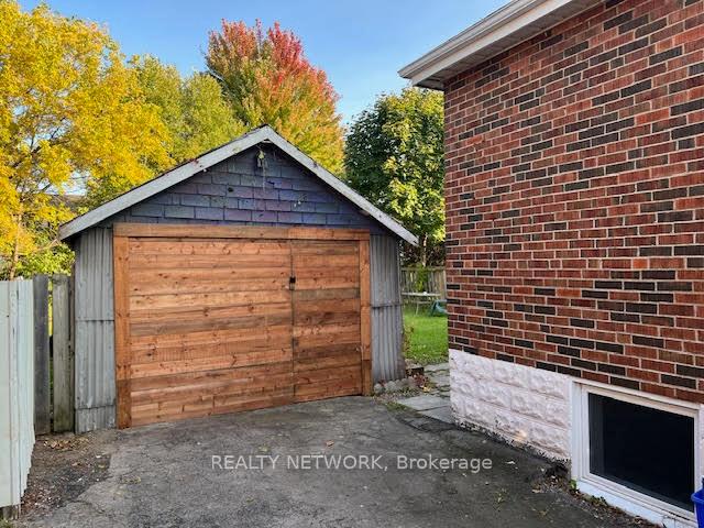 Photo 3 of 25 West 3rd Street, Hamilton, Southam — HOMEH
