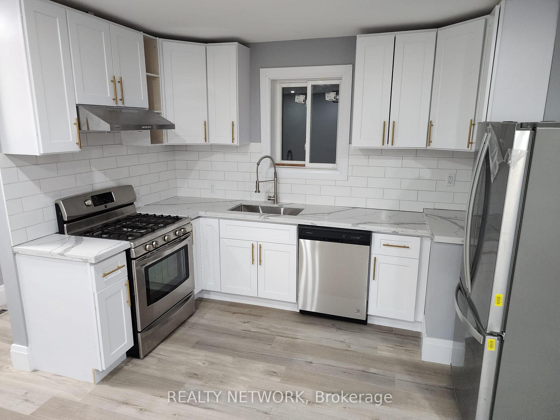 Photo 10 of 25 West 3rd Street, Hamilton, Southam — HOMEH