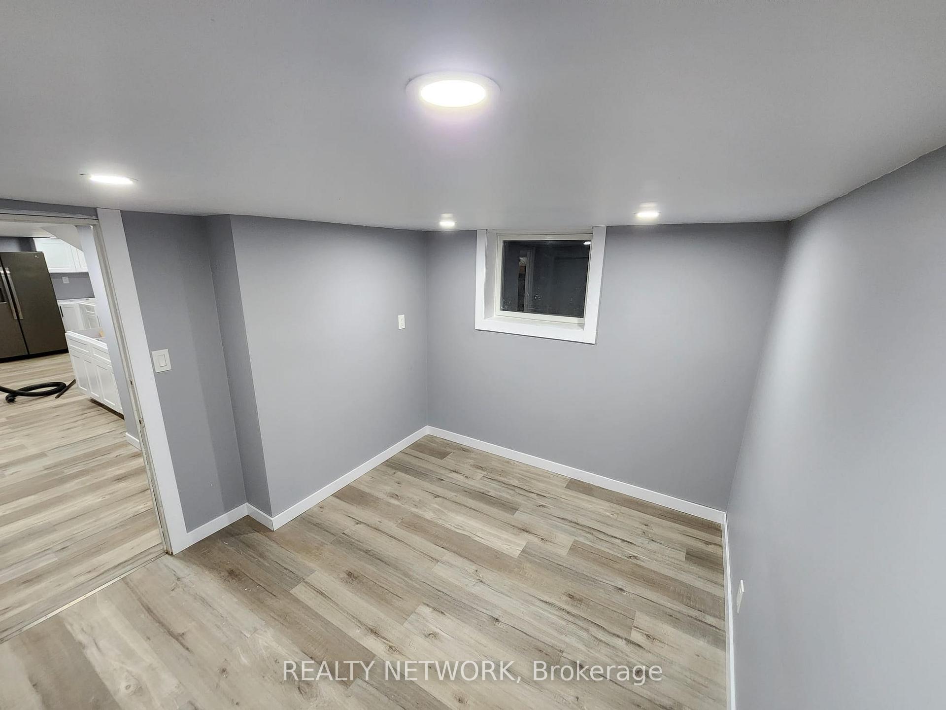 Photo 12 of 25 West 3rd Street, Hamilton, Southam — HOMEH