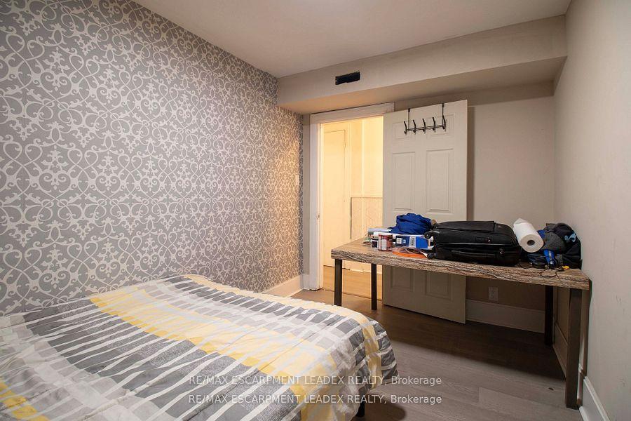Photo 16 of 417 King Street W, Hamilton, Strathcona — HOMEH