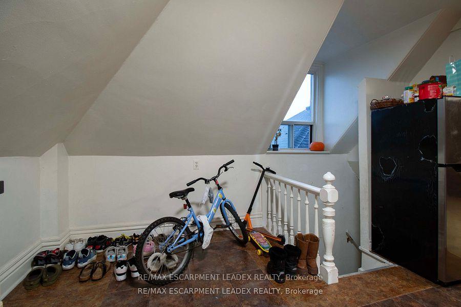 Photo 19 of 417 King Street W, Hamilton, Strathcona — HOMEH