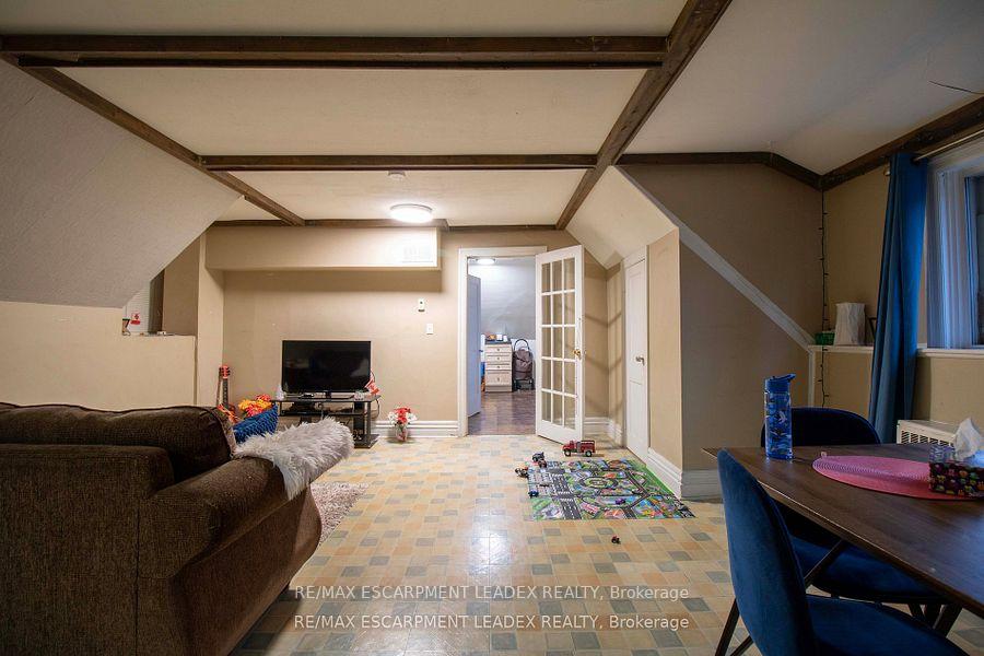 Photo 26 of 417 King Street W, Hamilton, Strathcona — HOMEH