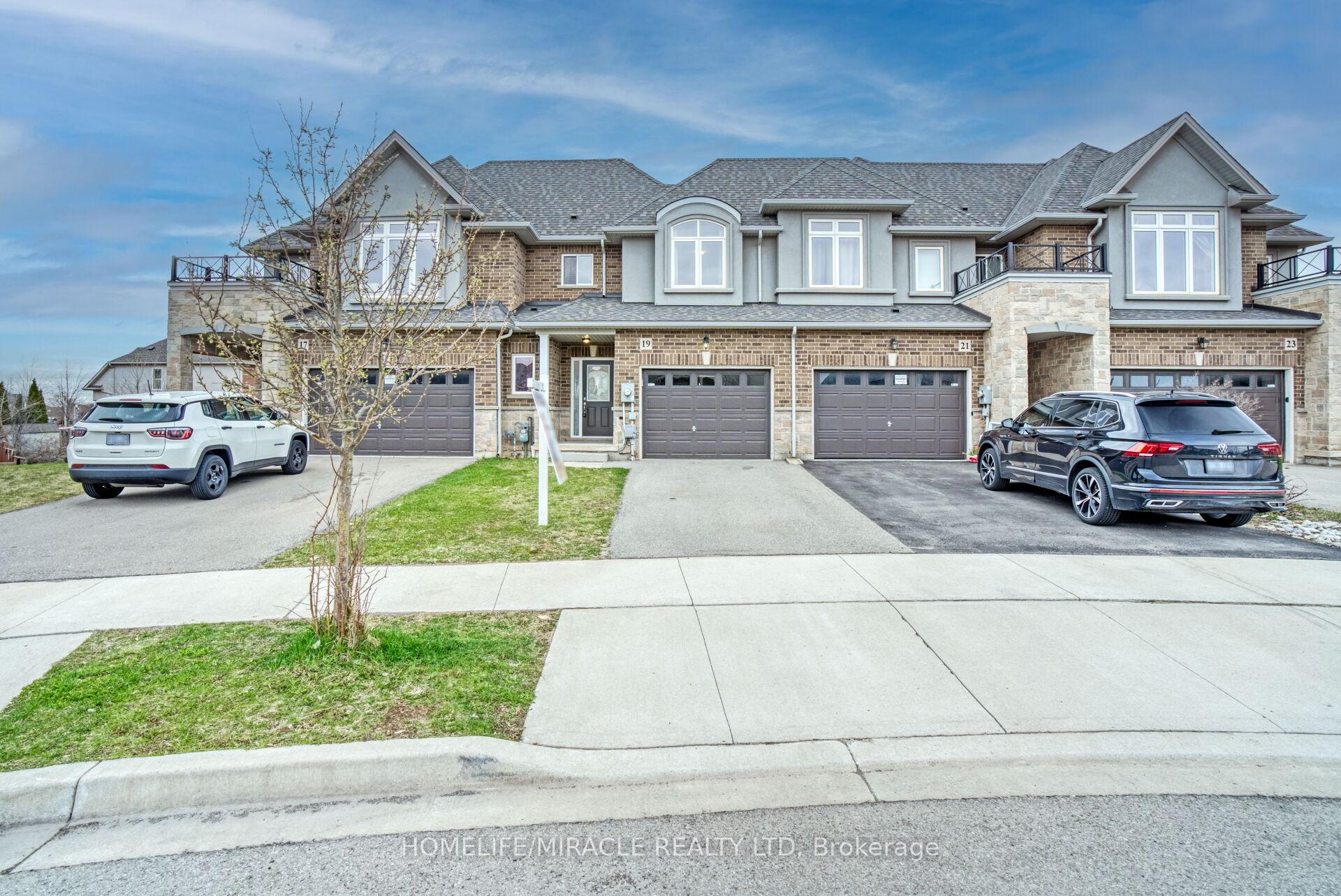 Photo 2 of 19 Pinot Crescent, Hamilton, Winona — HOMEH