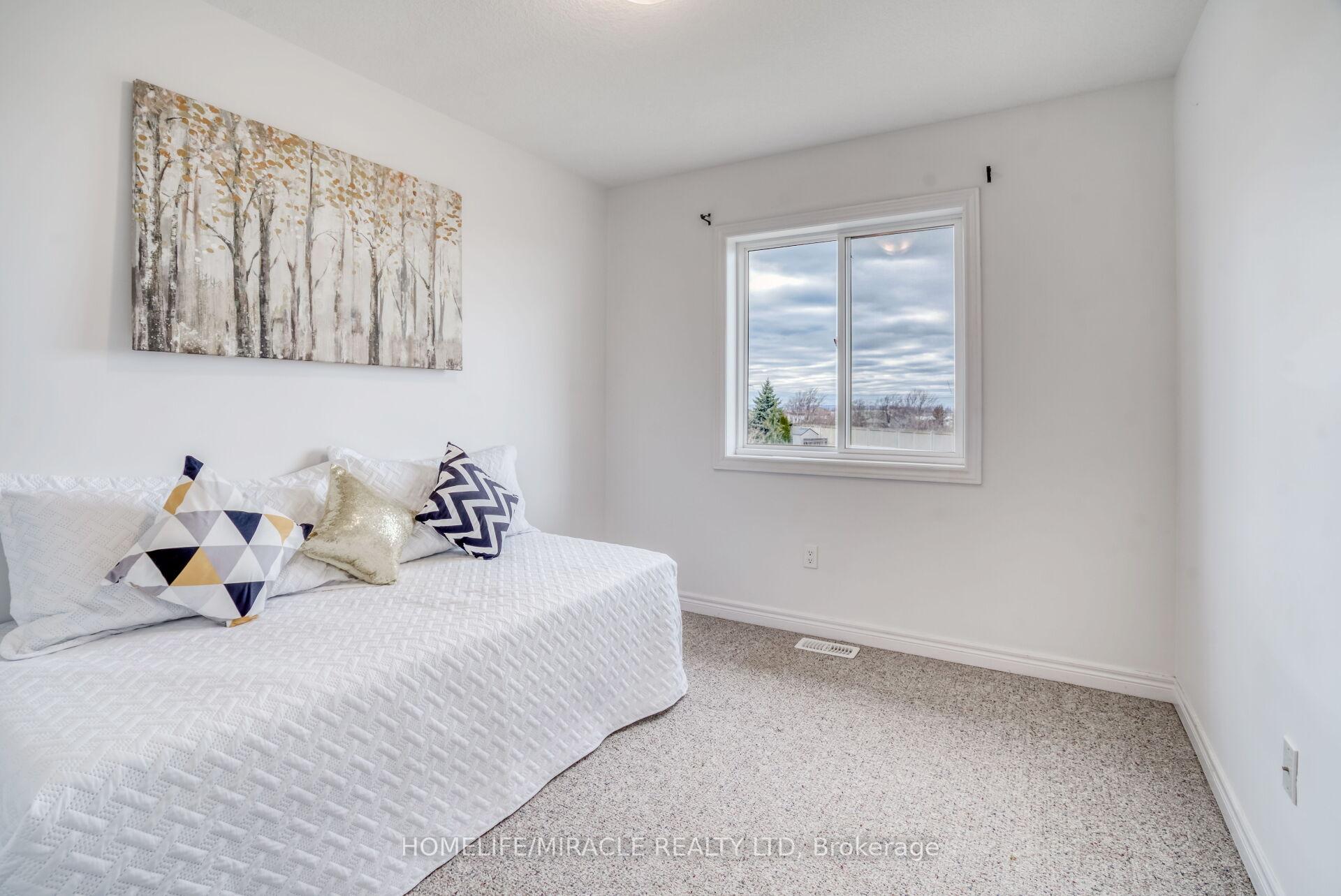 Photo 19 of 19 Pinot Crescent, Hamilton, Winona — HOMEH