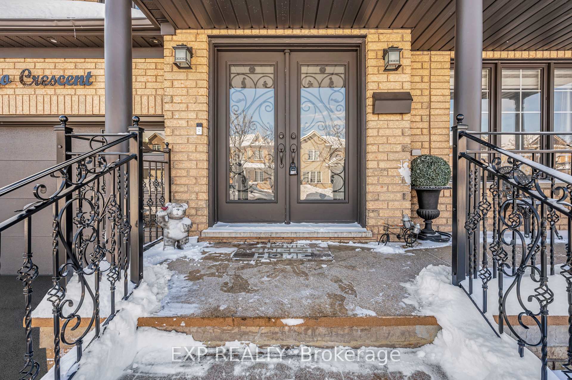 Photo 5 of 46 Wild Indigo Crescent, Brampton, Sandringham-Wellington — HOMEH