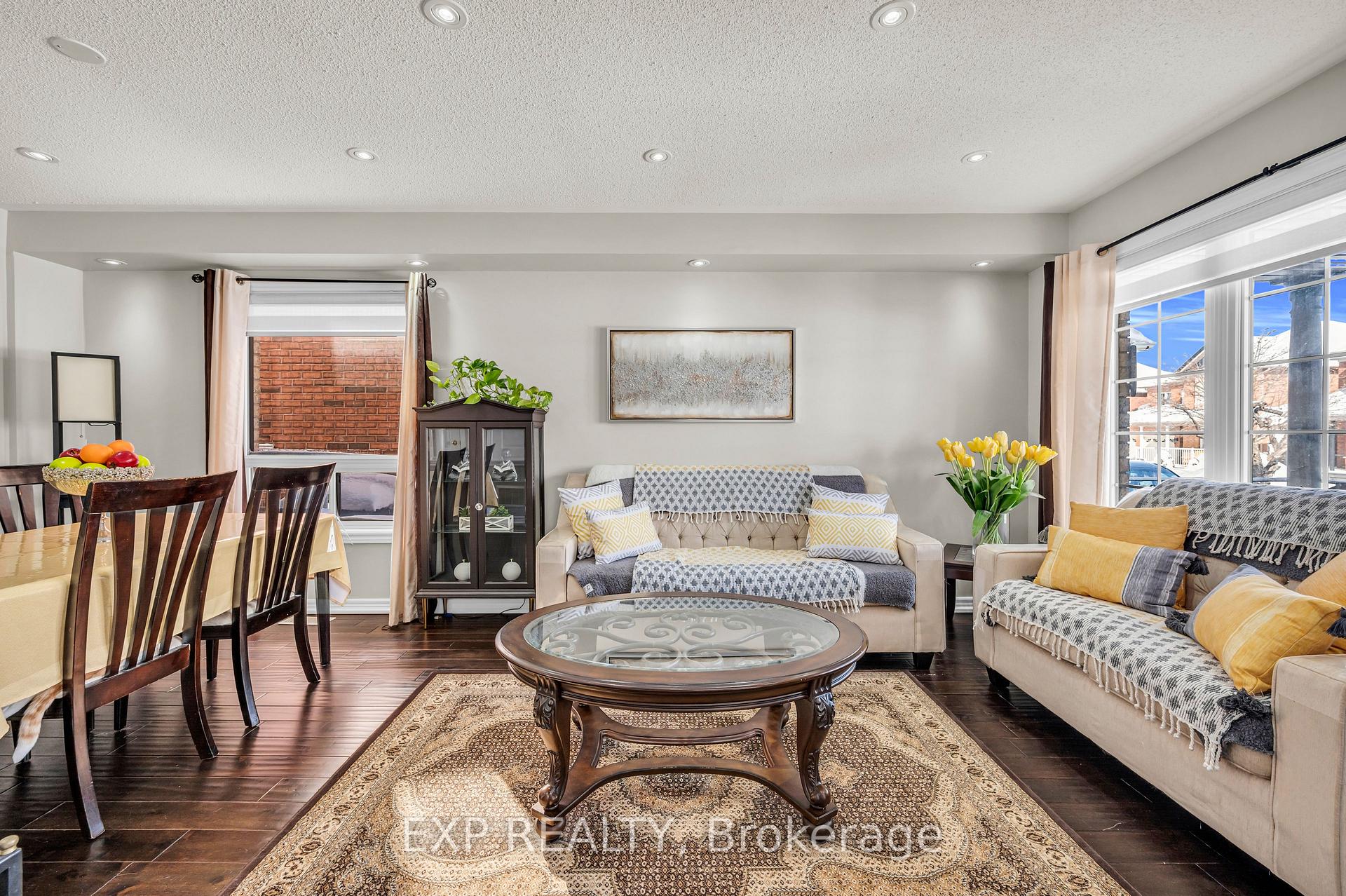 Photo 8 of 46 Wild Indigo Crescent, Brampton, Sandringham-Wellington — HOMEH