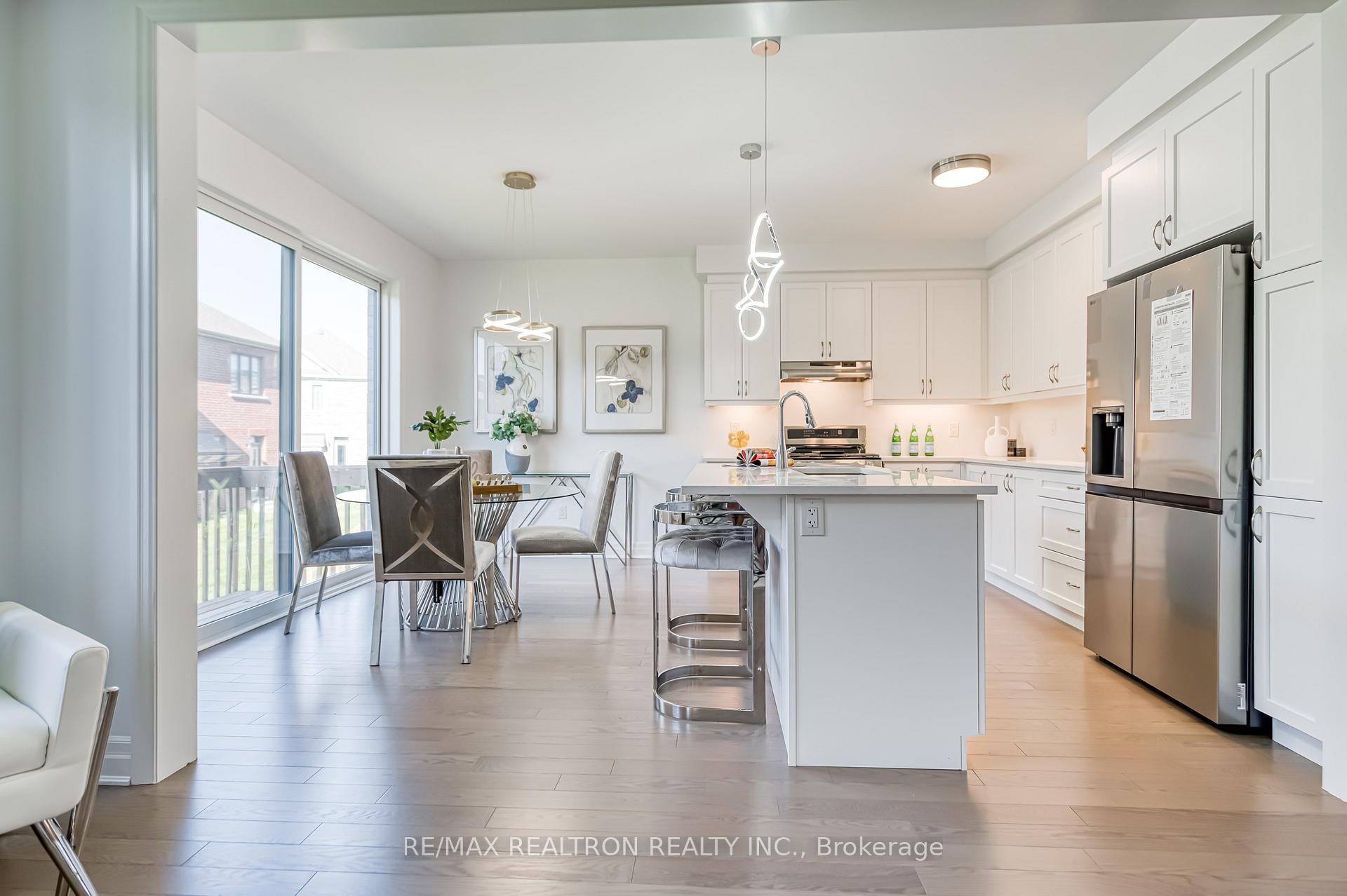 Photo 18 of 63 Greenridge Crescent, Markham, Victoria Square — HOMEH