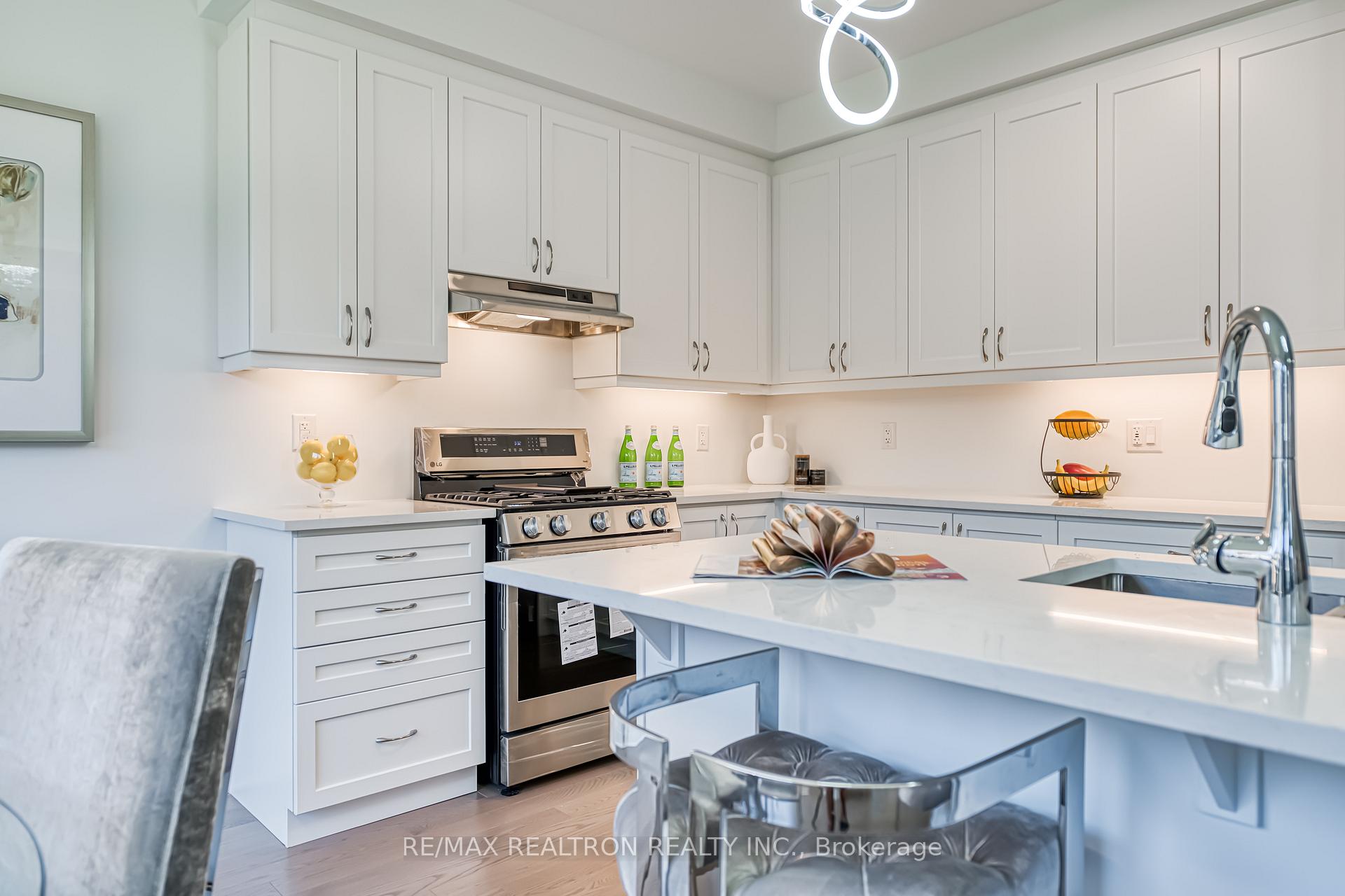 Photo 22 of 63 Greenridge Crescent, Markham, Victoria Square — HOMEH
