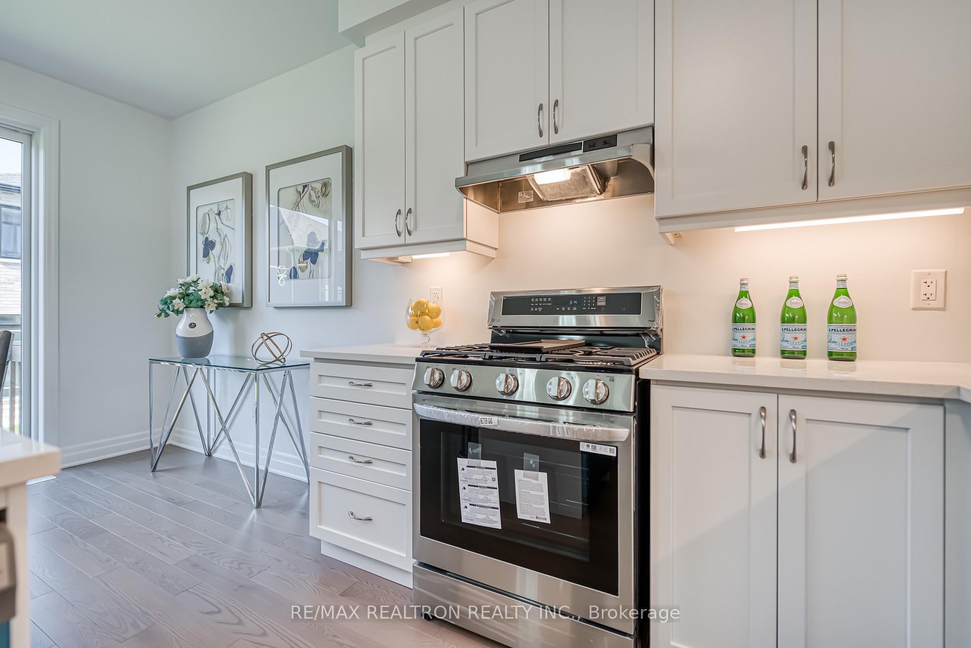 Photo 34 of 63 Greenridge Crescent, Markham, Victoria Square — HOMEH