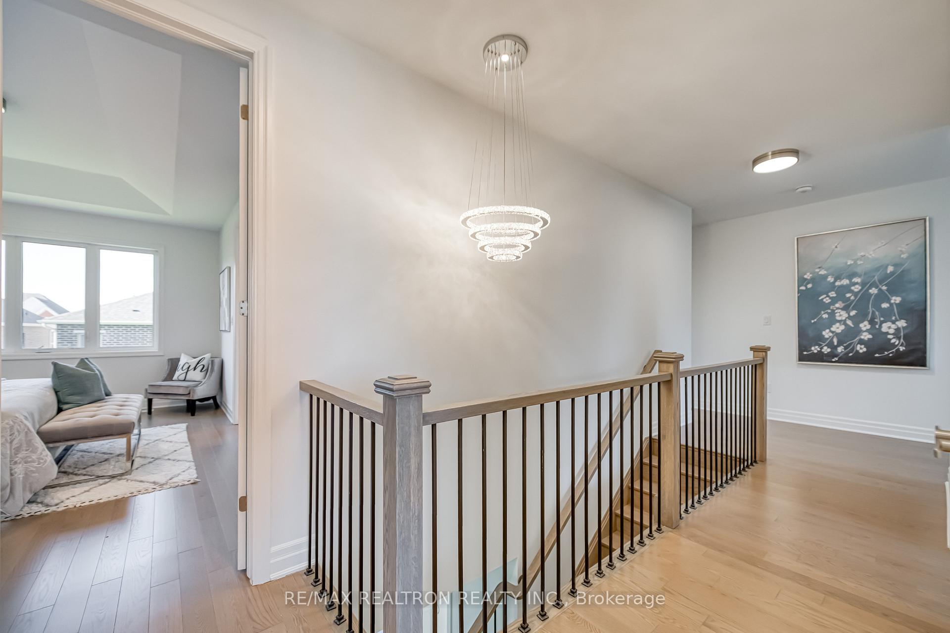 Photo 32 of 63 Greenridge Crescent, Markham, Victoria Square — HOMEH