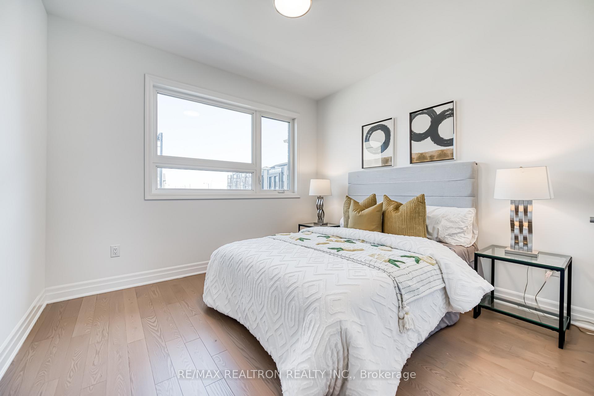 Photo 38 of 63 Greenridge Crescent, Markham, Victoria Square — HOMEH