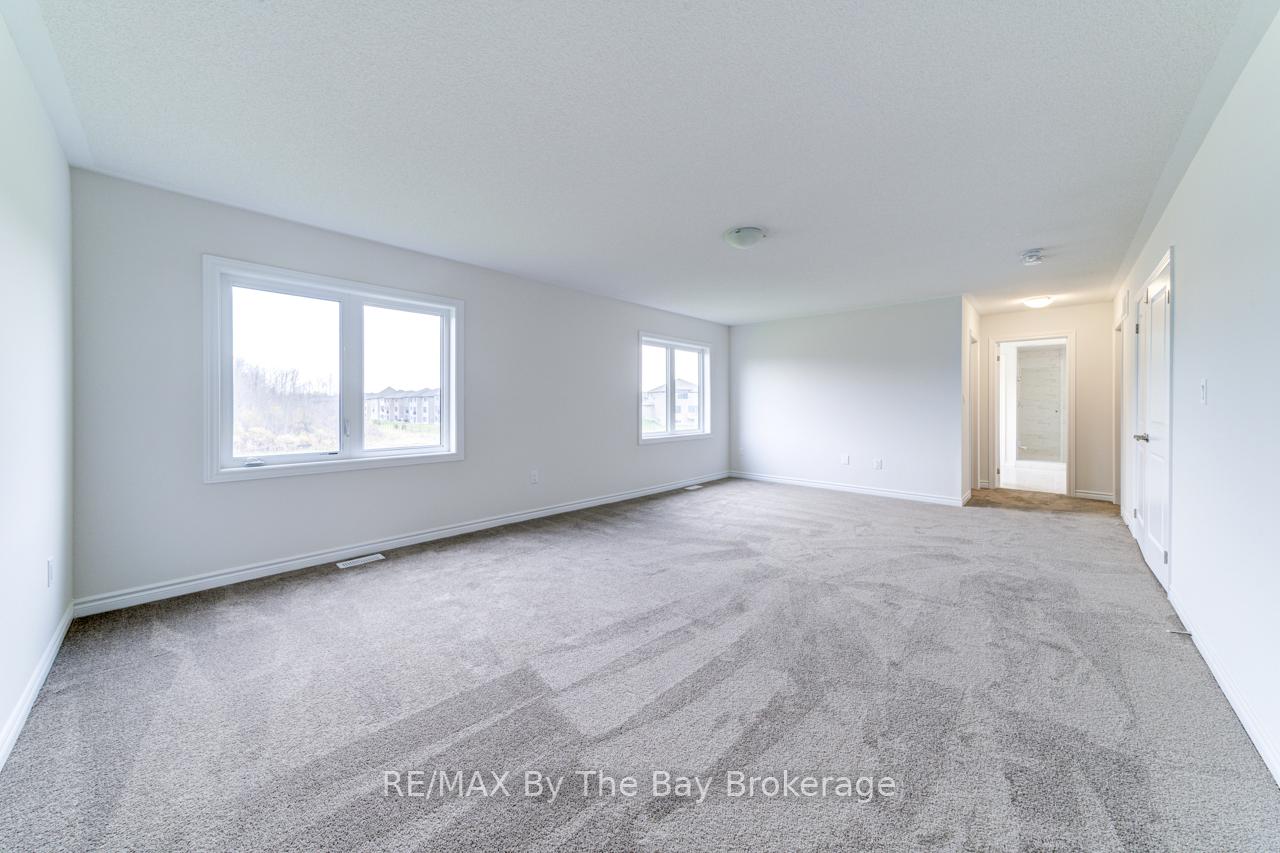 Photo 25 of 20 Rosanne Circle, Wasaga Beach — HOMEH