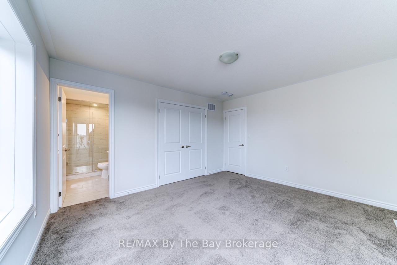 Photo 29 of 20 Rosanne Circle, Wasaga Beach — HOMEH