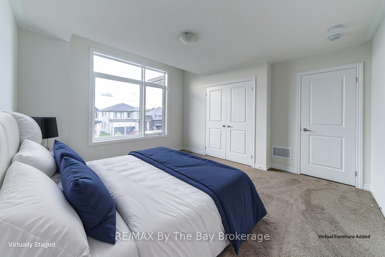 Photo 34 of 20 Rosanne Circle, Wasaga Beach — HOMEH