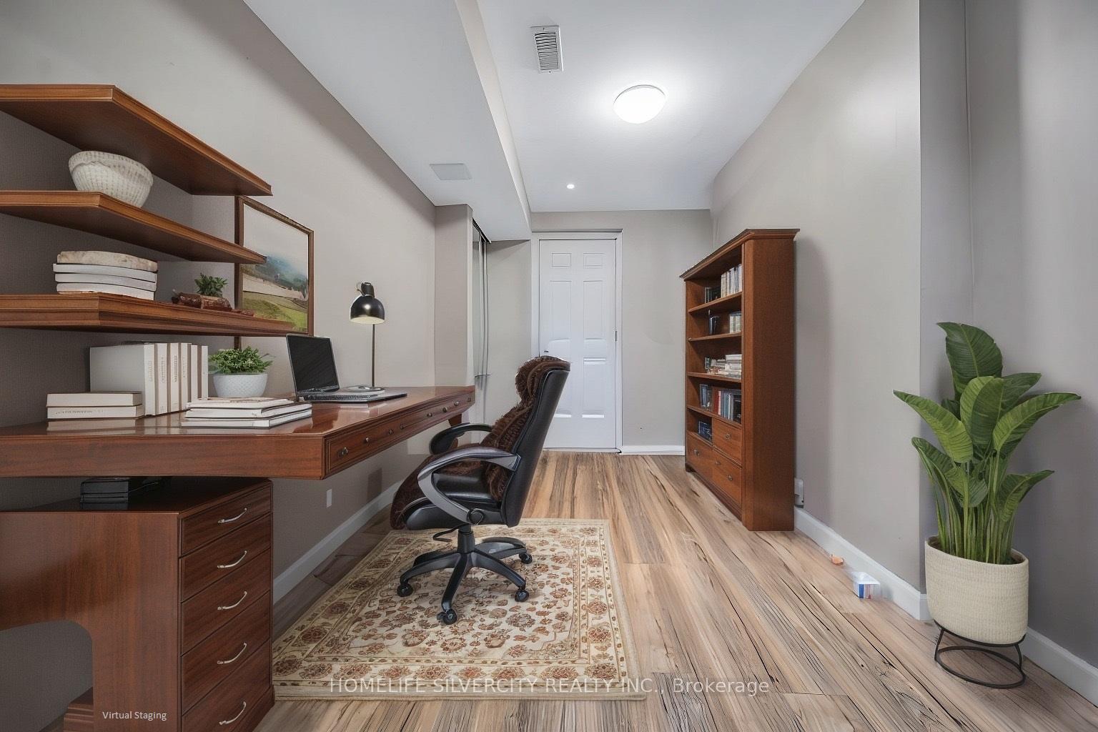 Photo 5 of 7 Pendulum Circle N, Brampton, Sandringham-Wellington — HOMEH