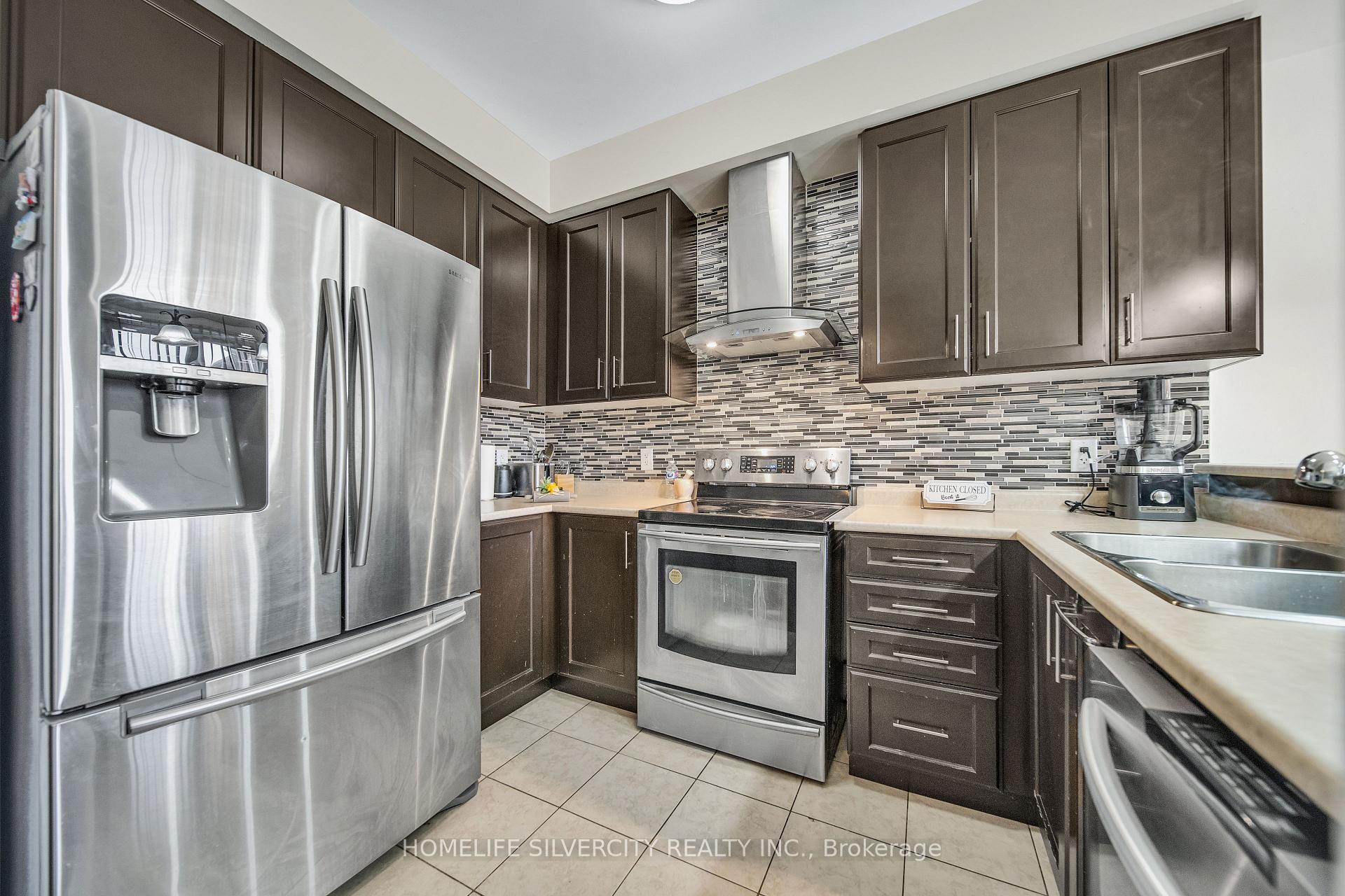 Photo 15 of 7 Pendulum Circle N, Brampton, Sandringham-Wellington — HOMEH
