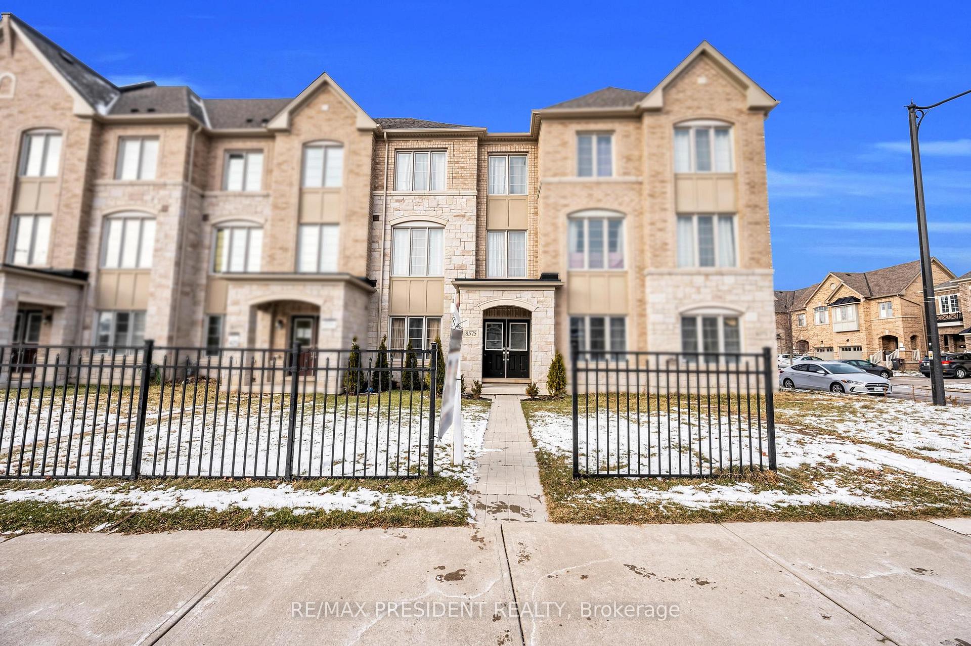 Photo 2 of 8575 Financial Drive, Brampton, Bram West — HOMEH