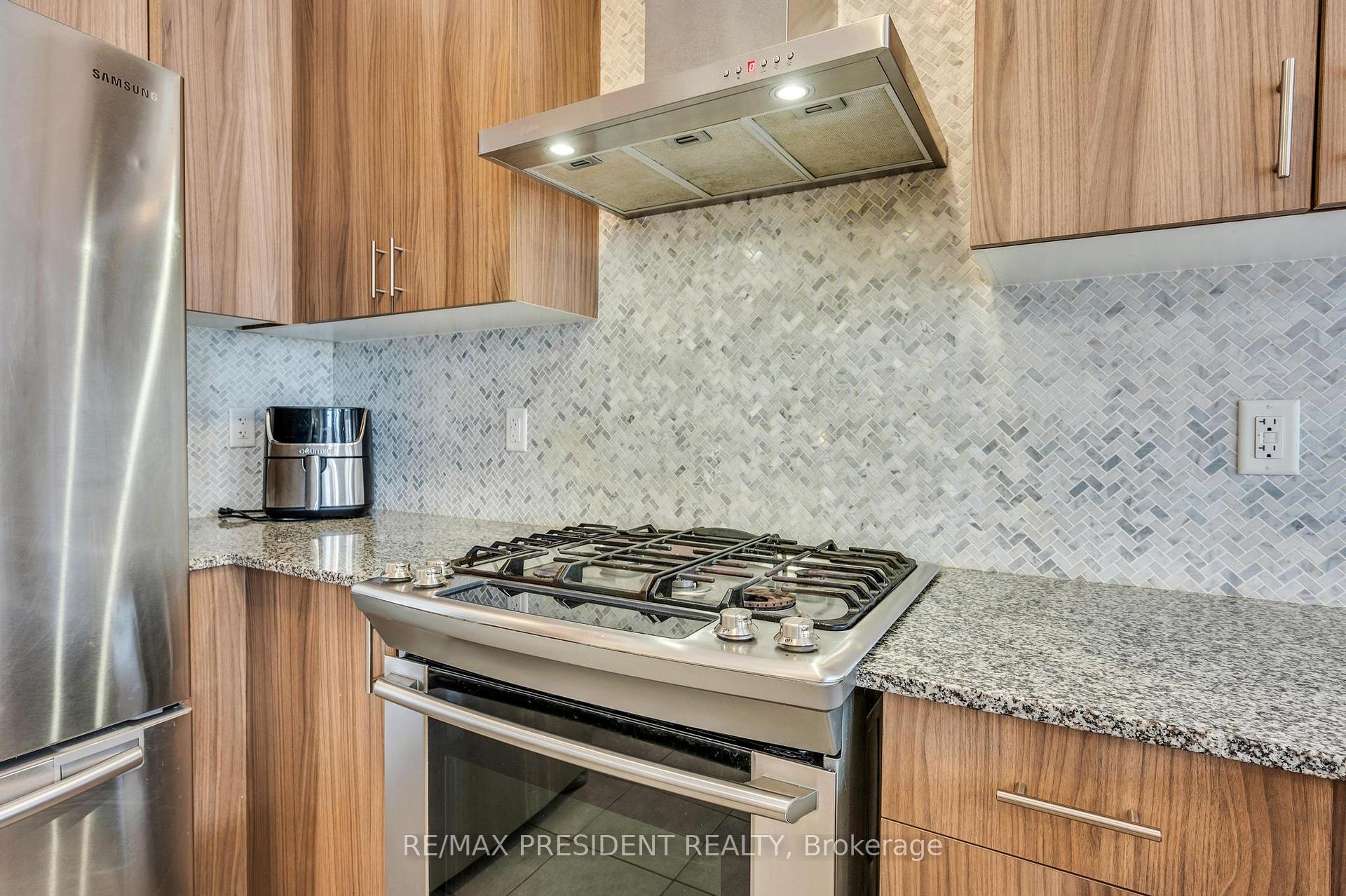 Photo 21 of 8575 Financial Drive, Brampton, Bram West — HOMEH