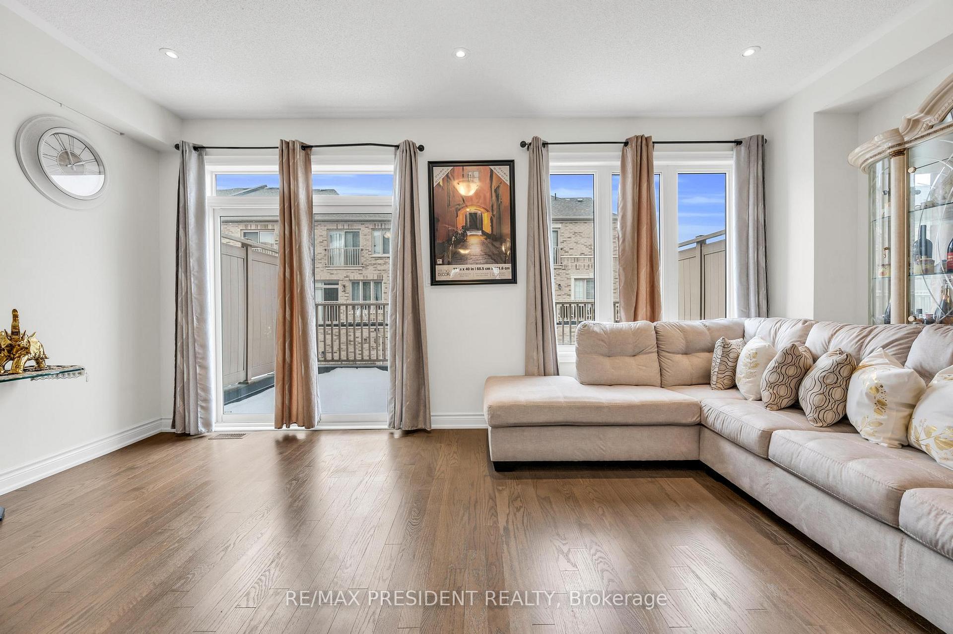 Photo 24 of 8575 Financial Drive, Brampton, Bram West — HOMEH