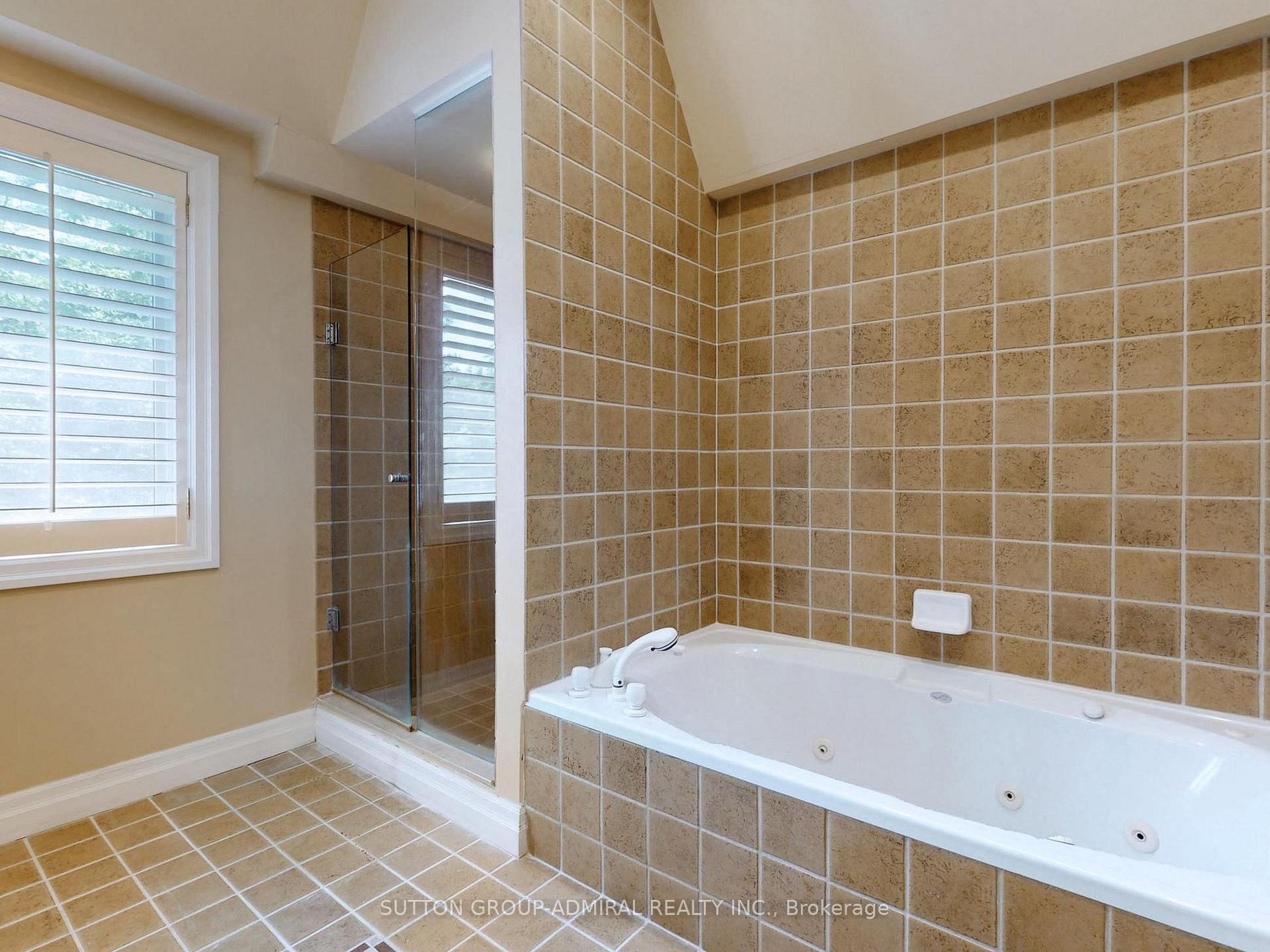 Photo 17 of 487 Lytton Boulevard, Toronto, Bedford Park-Nortown — HOMEH