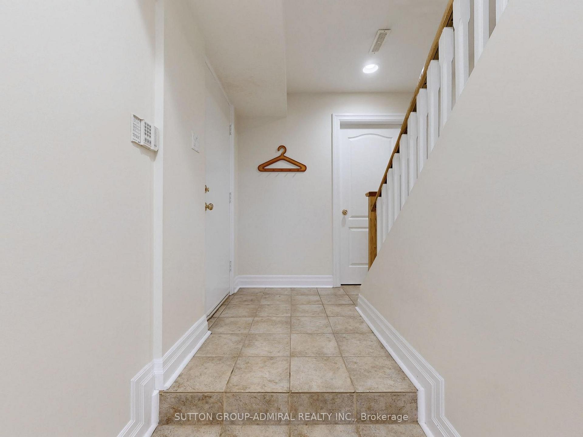 Photo 24 of 487 Lytton Boulevard, Toronto, Bedford Park-Nortown — HOMEH