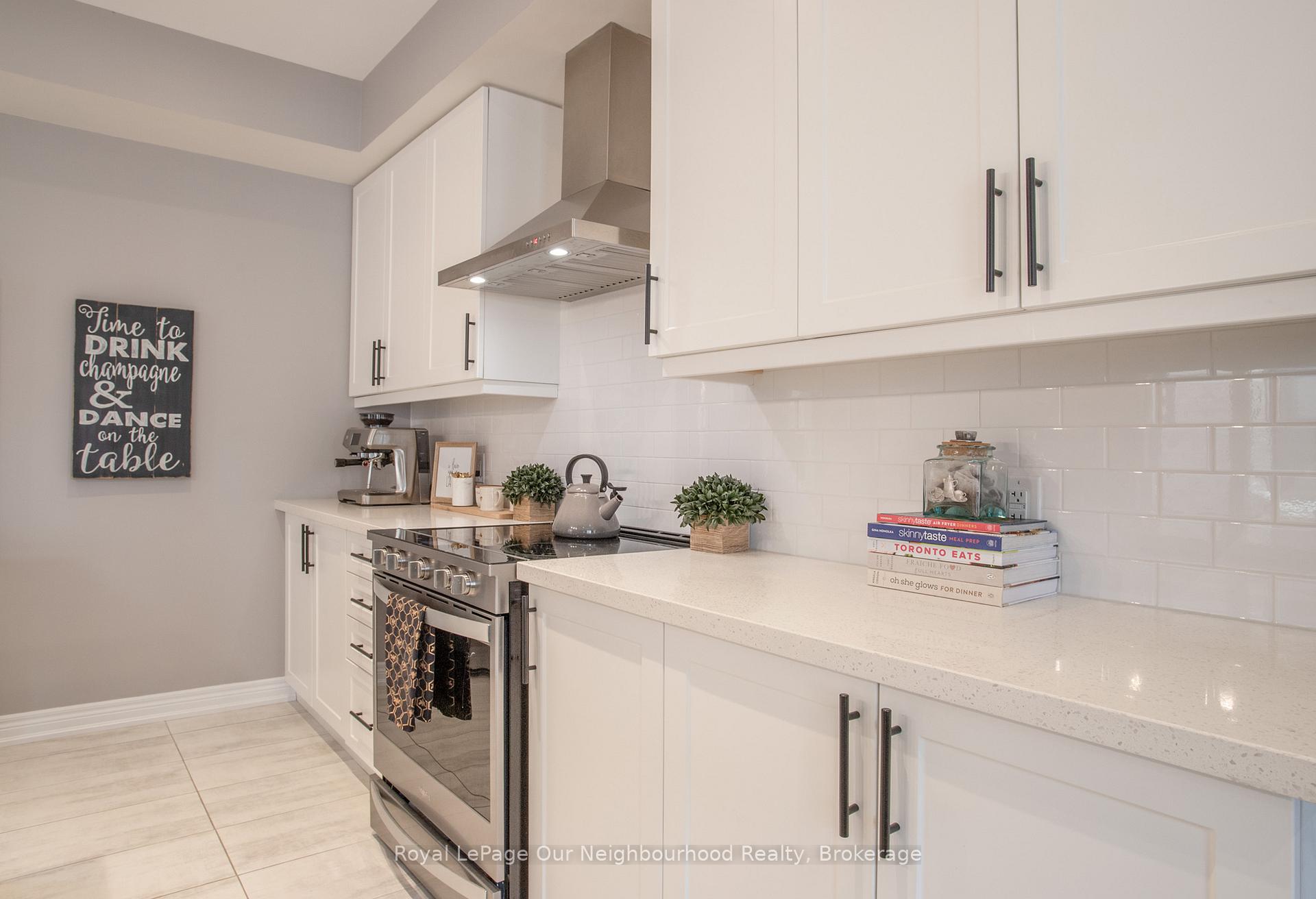 Photo 10 of 95 Dorian Drive, Whitby, Rural Whitby — HOMEH
