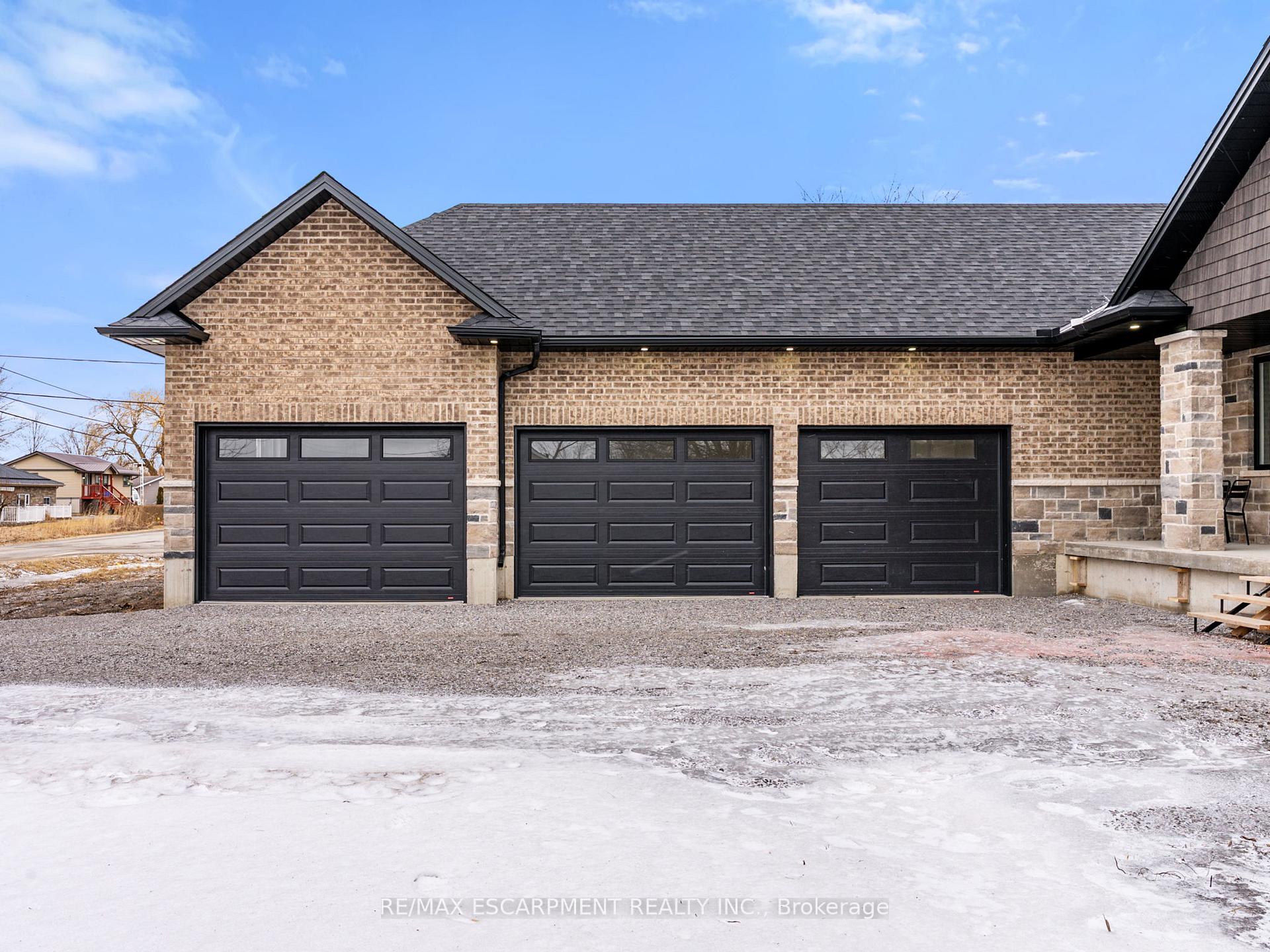 Photo 5 of 804 South Coast Drive, Haldimand — HOMEH