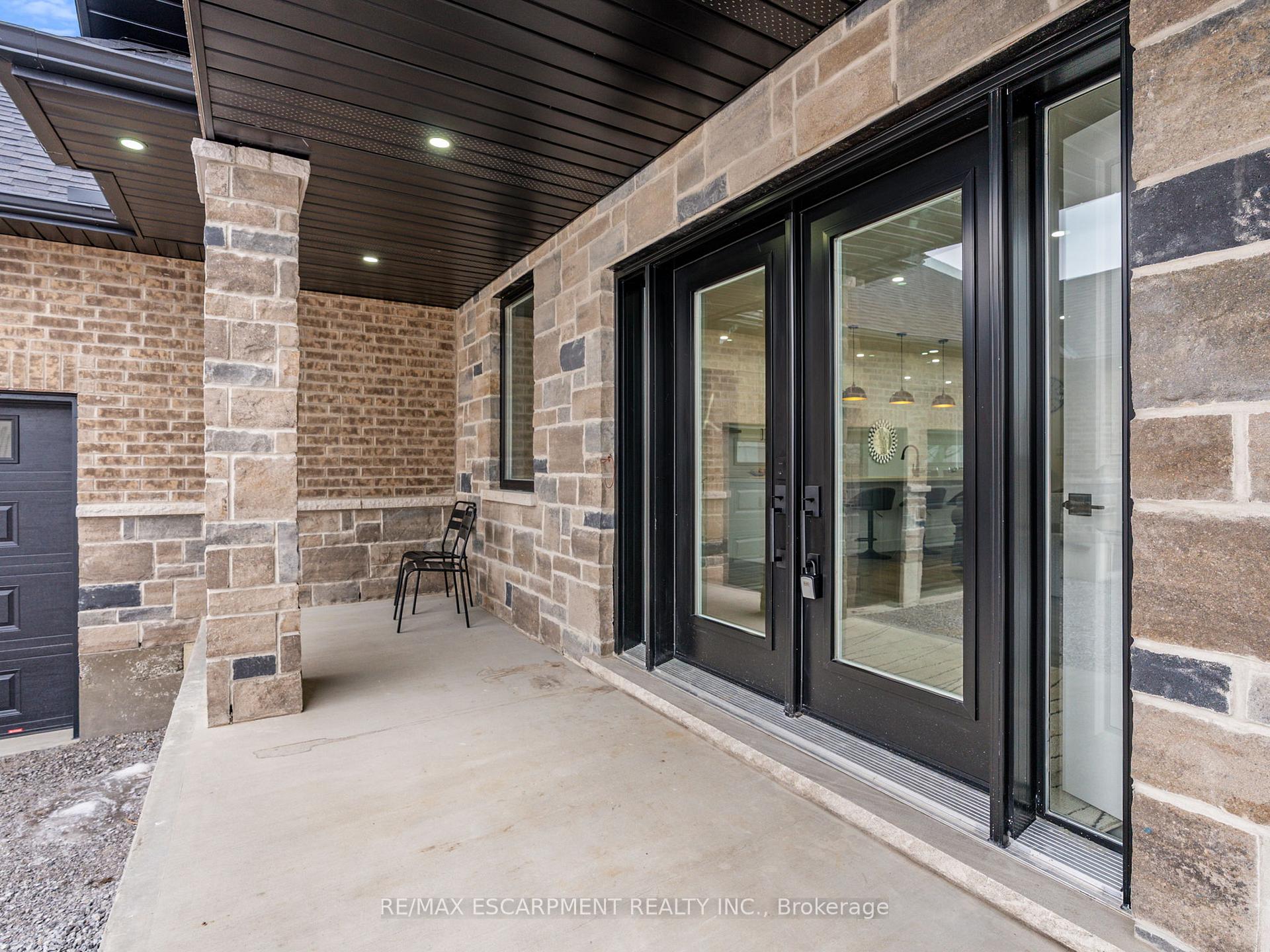 Photo 3 of 804 South Coast Drive, Haldimand — HOMEH