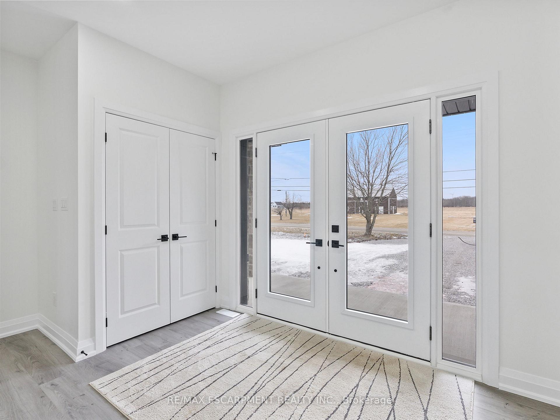 Photo 4 of 804 South Coast Drive, Haldimand — HOMEH