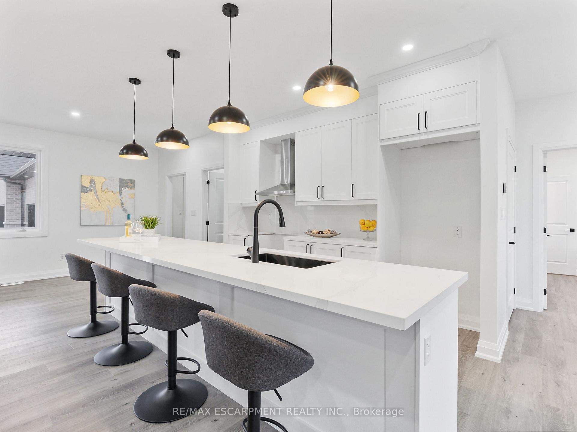 Photo 8 of 804 South Coast Drive, Haldimand — HOMEH