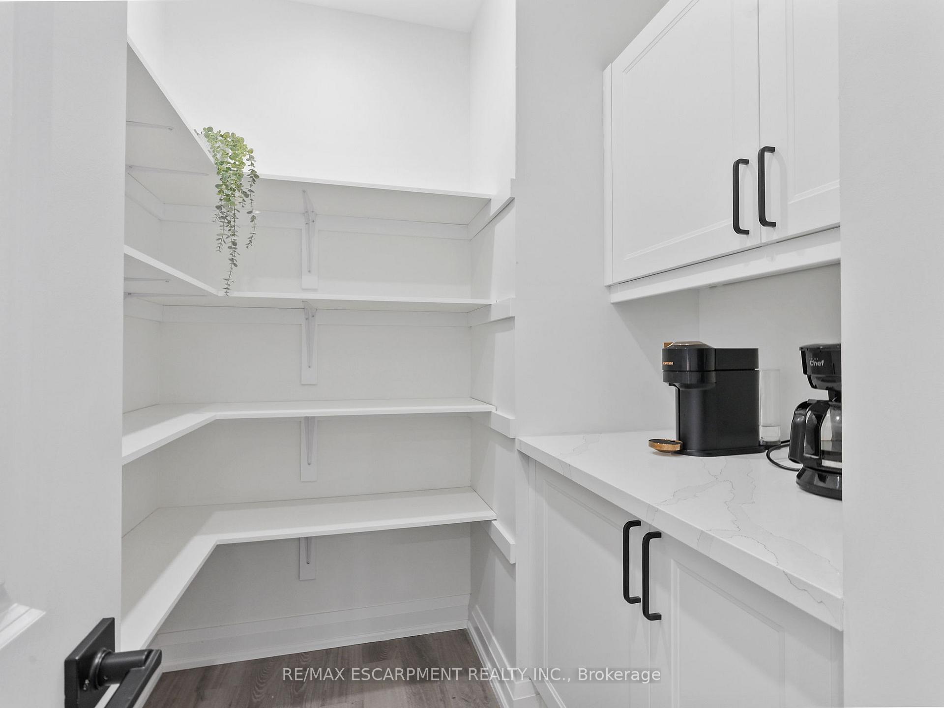 Photo 14 of 804 South Coast Drive, Haldimand — HOMEH