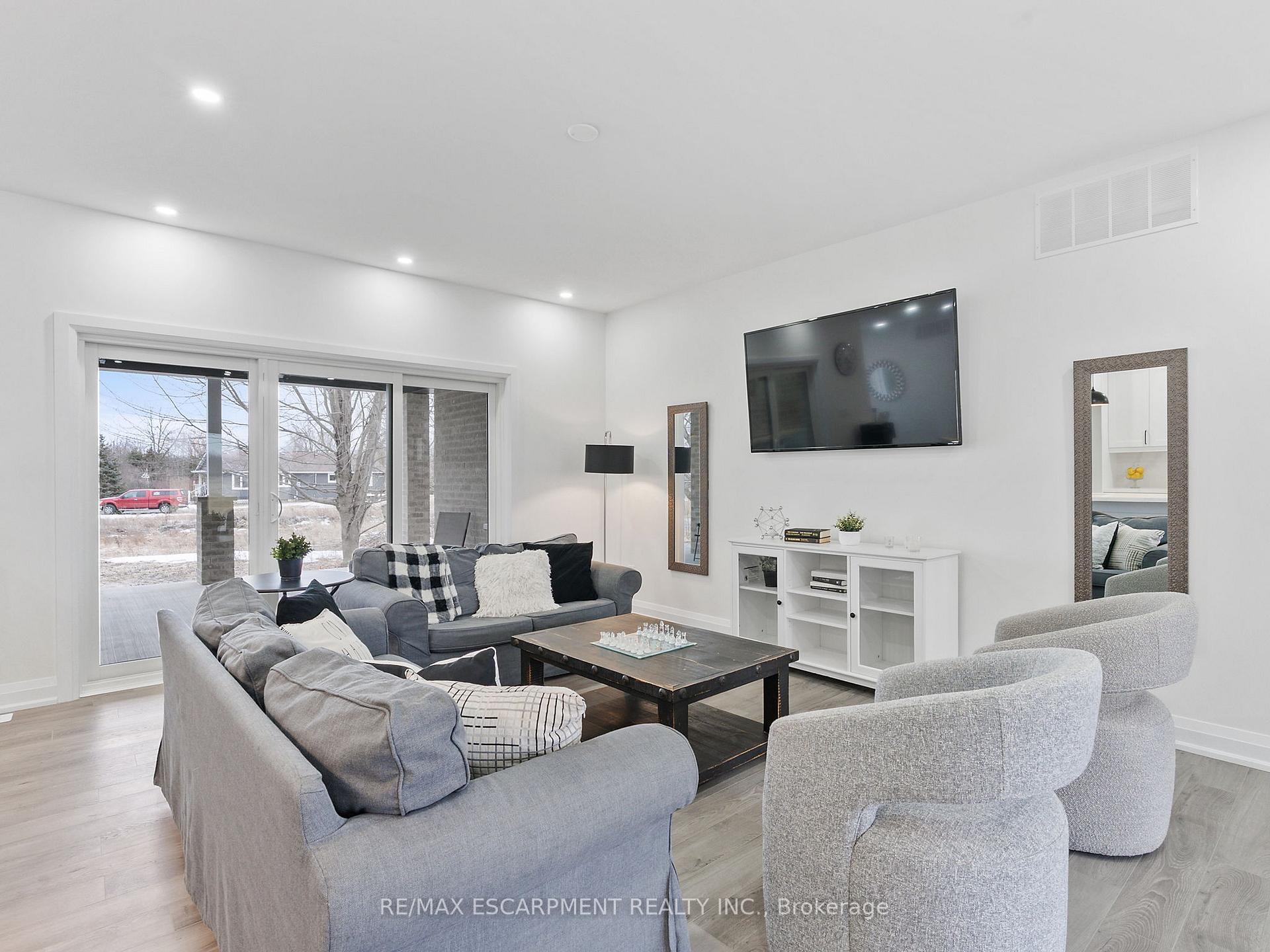 Photo 47 of 804 South Coast Drive, Haldimand — HOMEH
