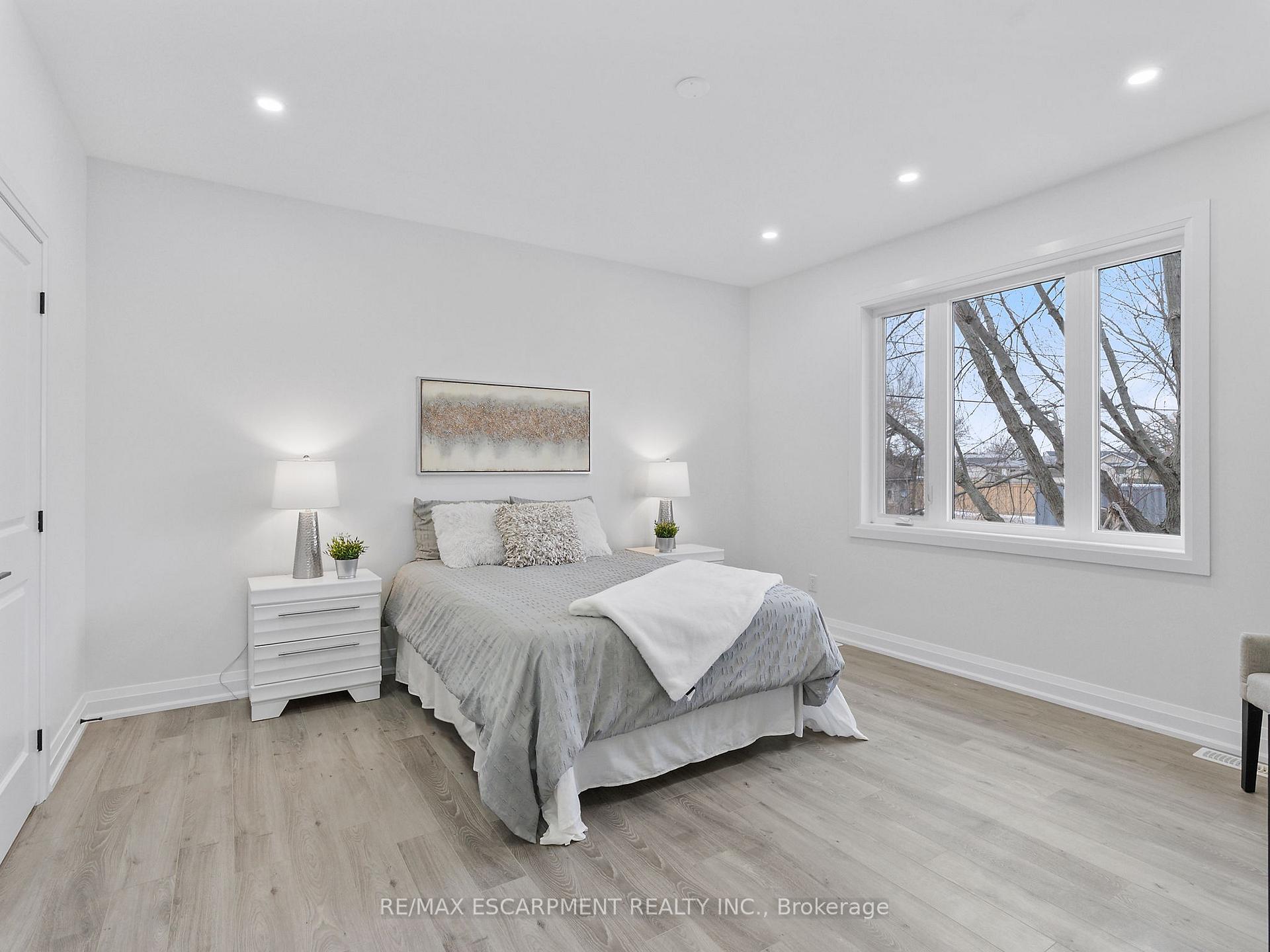 Photo 22 of 804 South Coast Drive, Haldimand — HOMEH