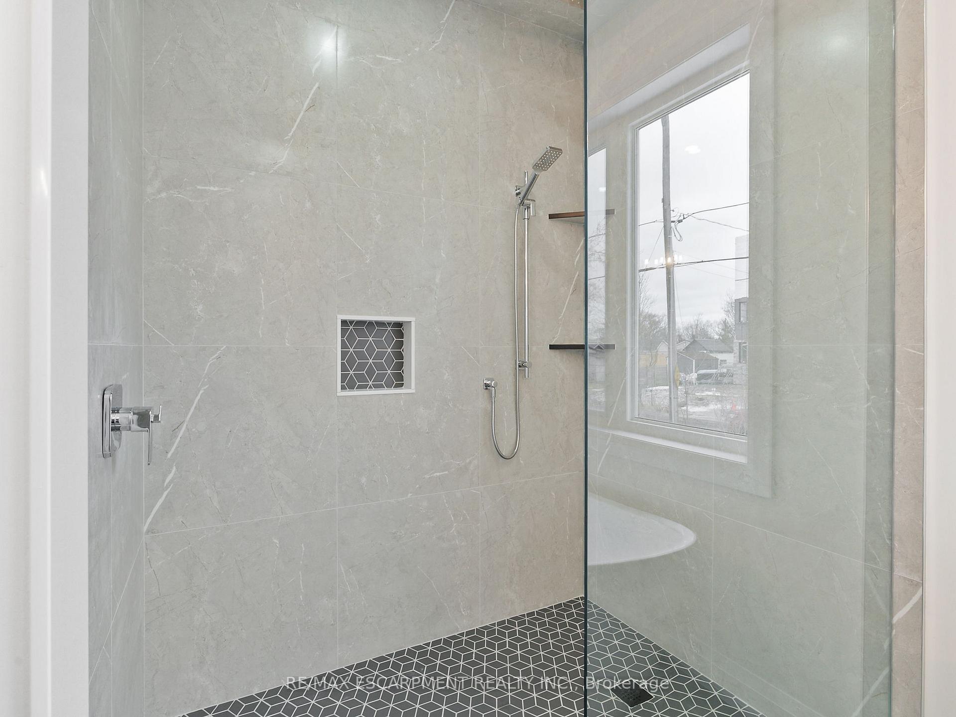 Photo 29 of 804 South Coast Drive, Haldimand — HOMEH