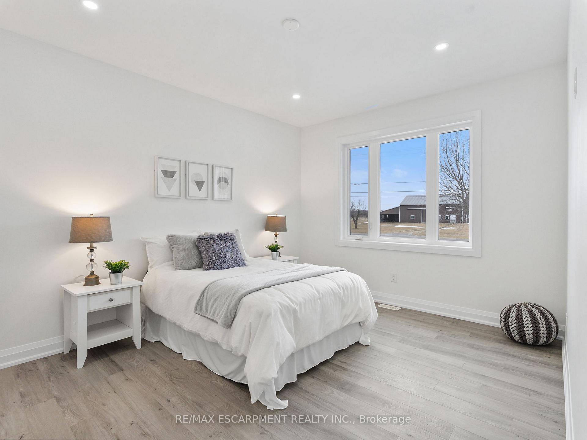 Photo 31 of 804 South Coast Drive, Haldimand — HOMEH