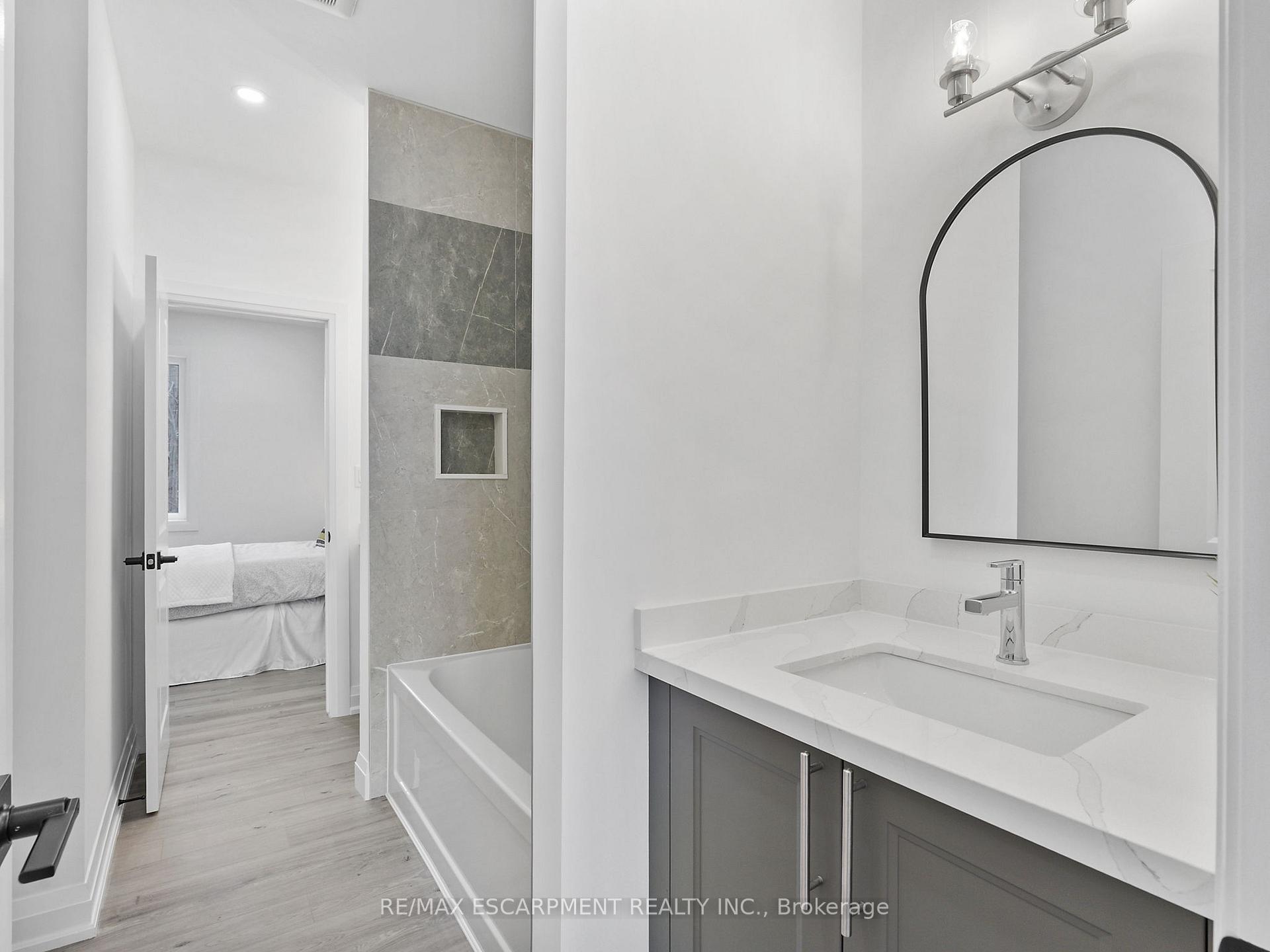 Photo 37 of 804 South Coast Drive, Haldimand — HOMEH