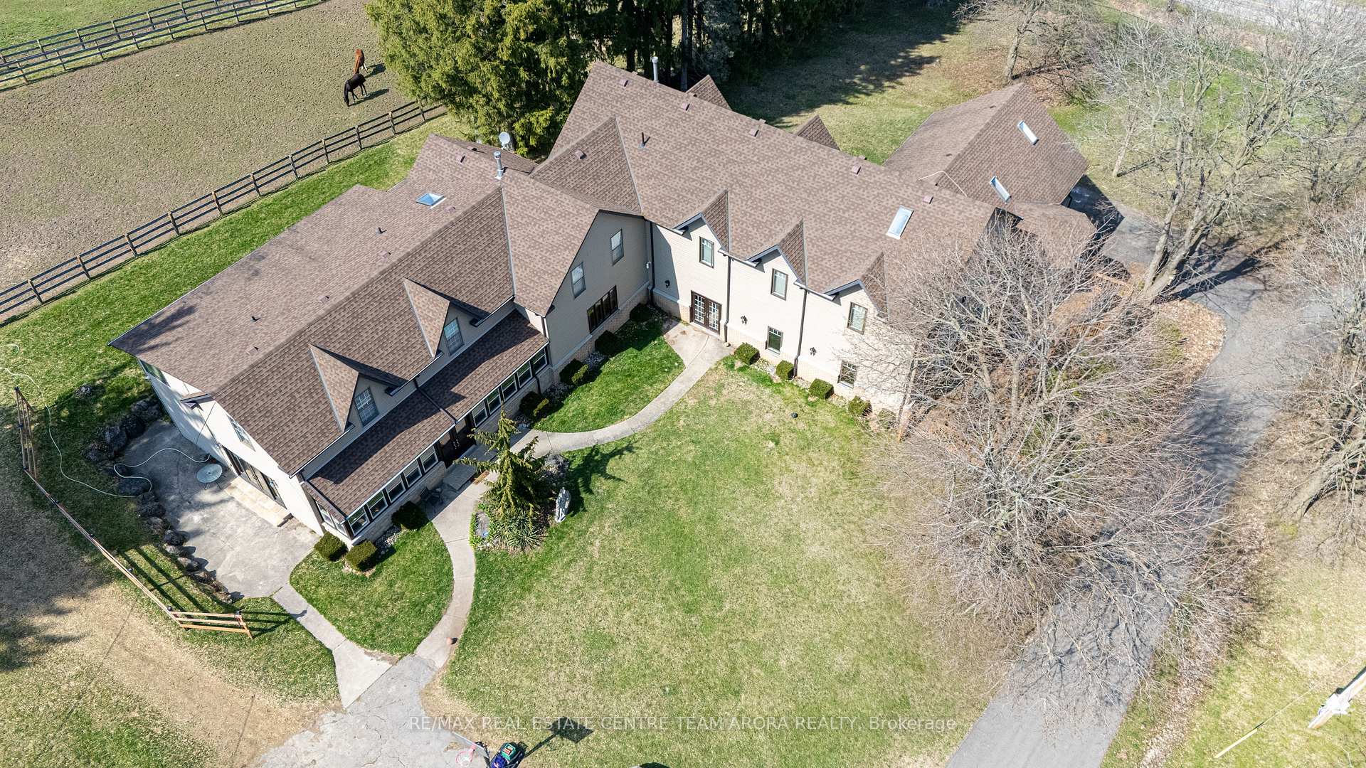 Photo 25 of 345 Freelton Road, Hamilton, Freelton — HOMEH