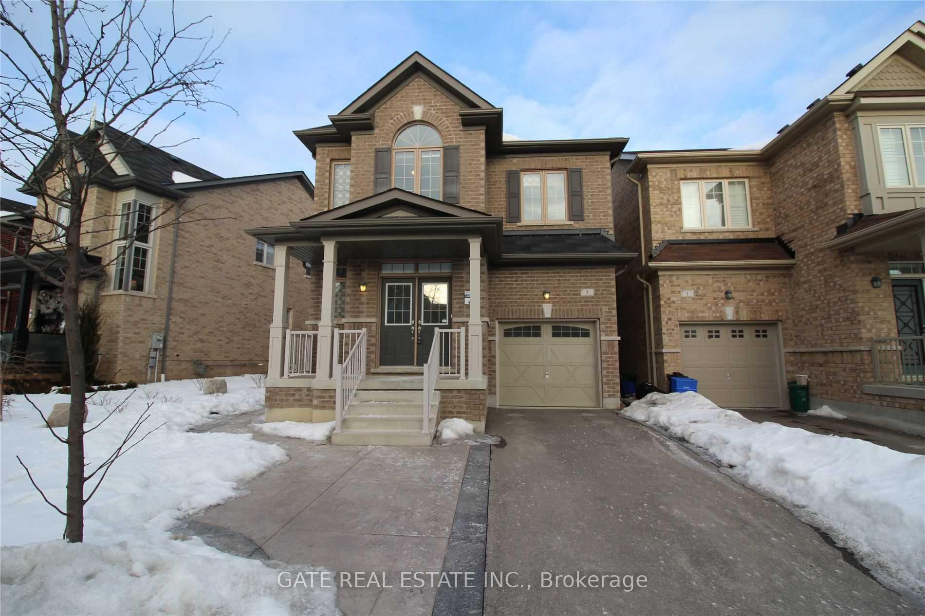 Front of 5 Nocturne Avenue