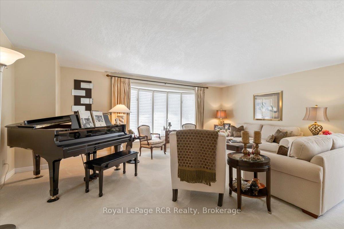 Photo 5 of 284 2nd Avenue, Hanover — HOMEH