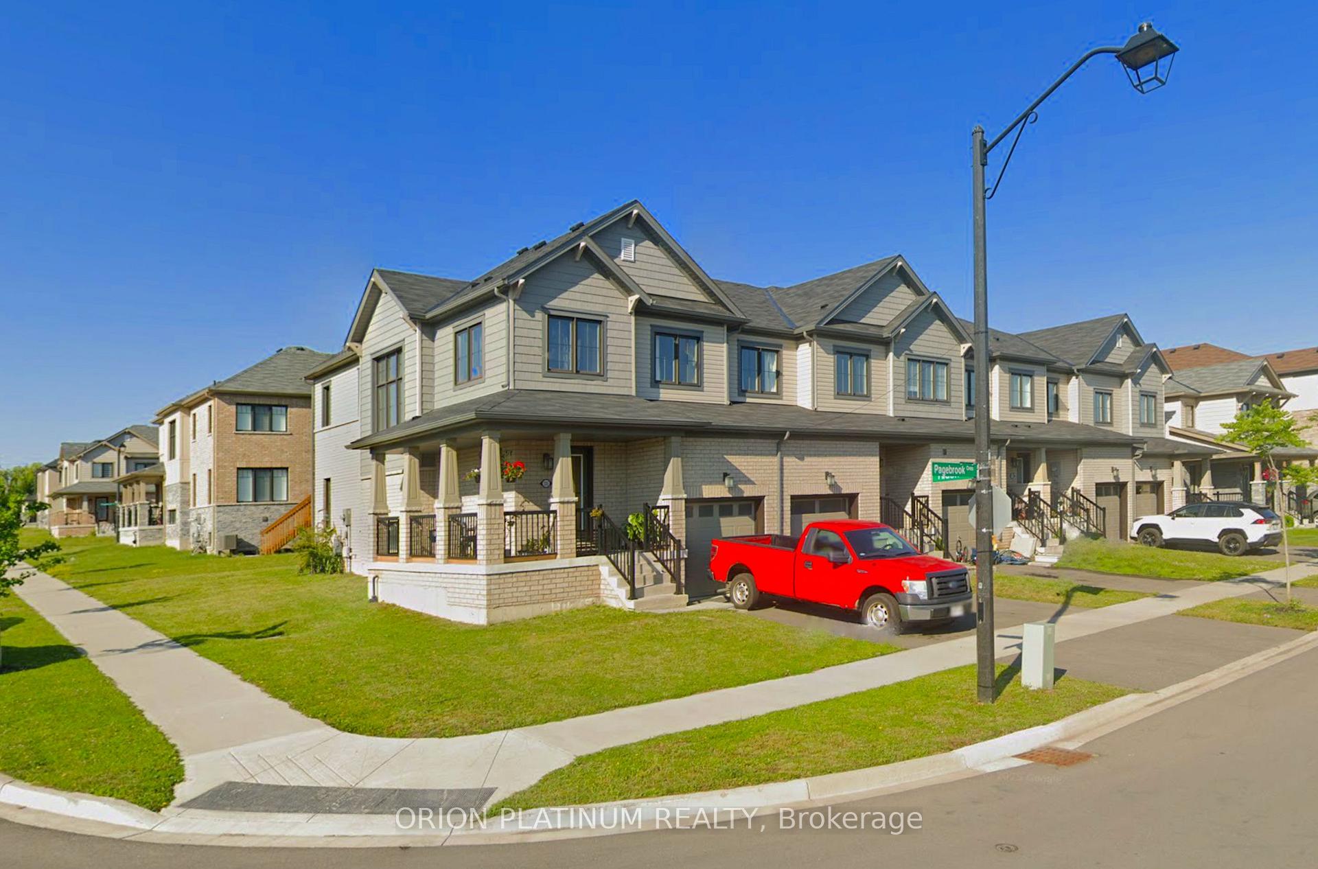 Front of 135 Pagebrook Crescent